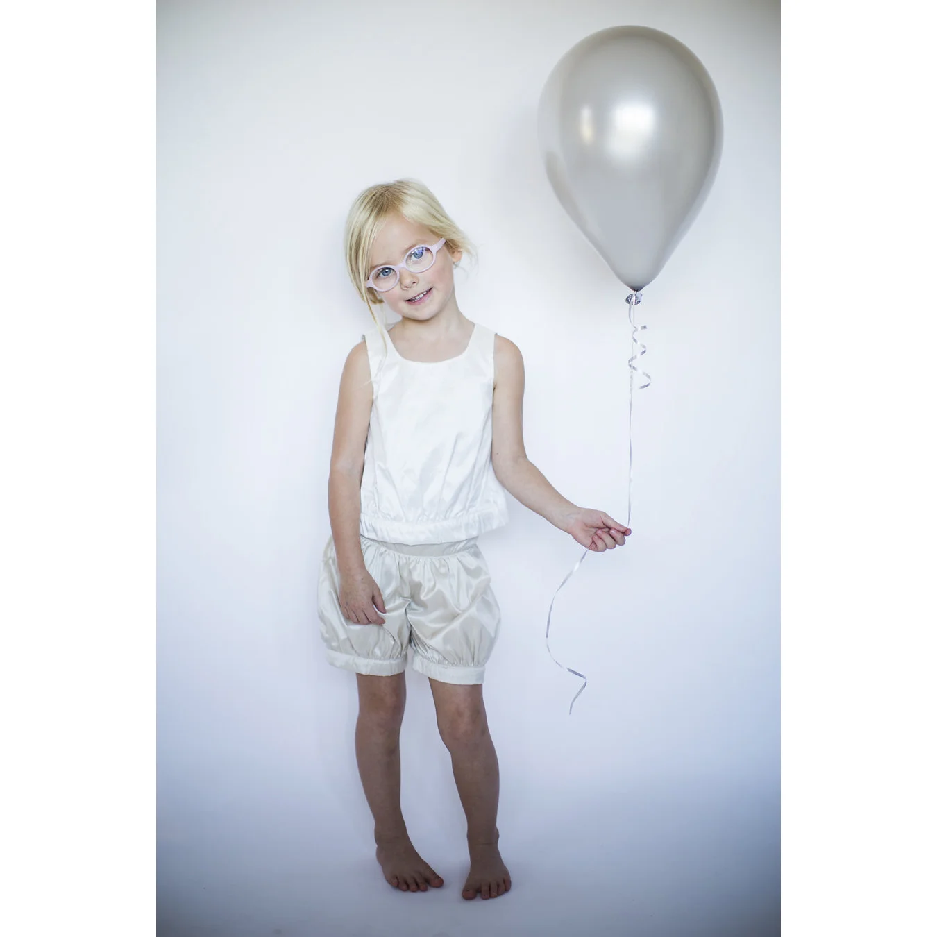 AP-DS-Margot-20(4) with border.jpg