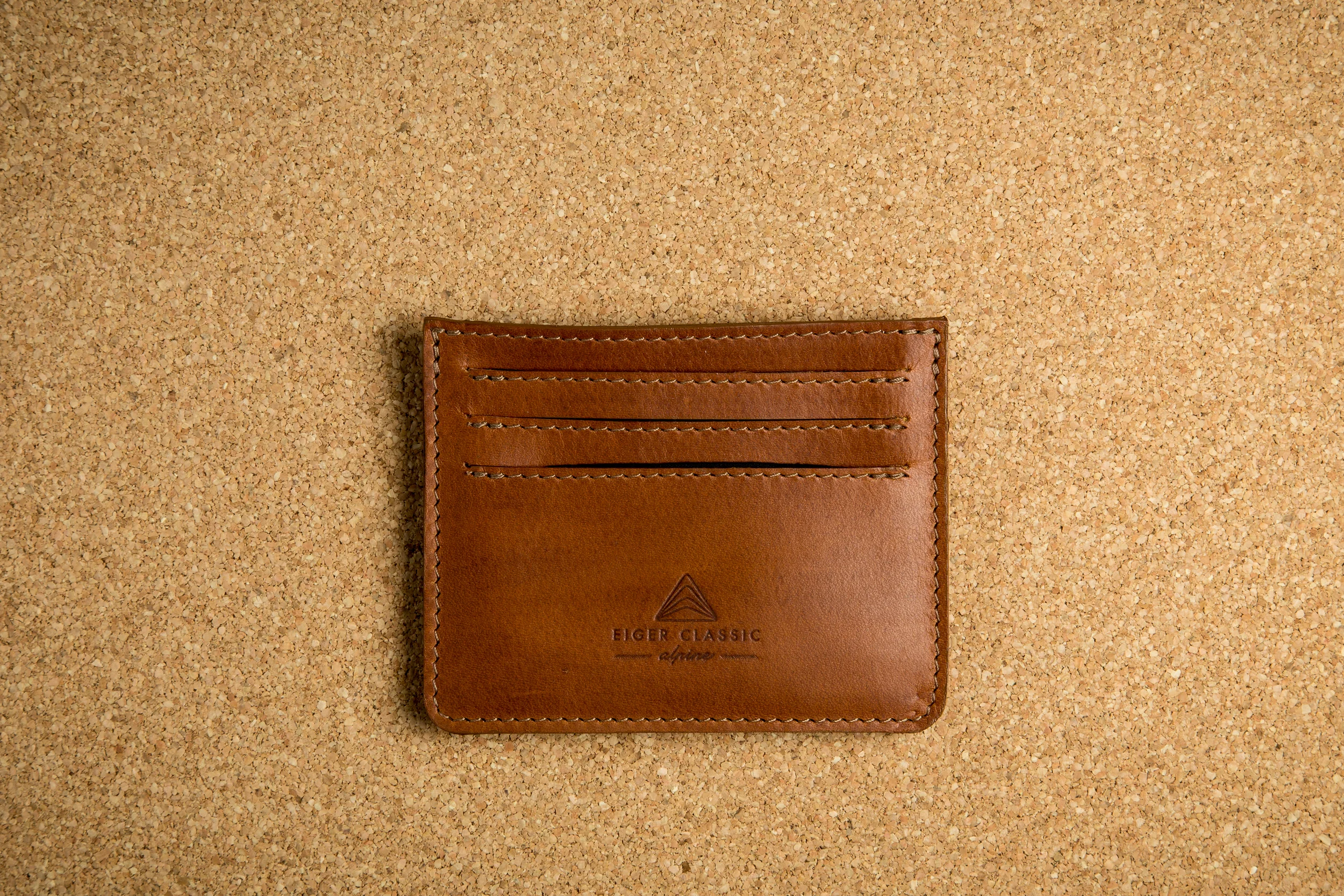 Alfred card holder