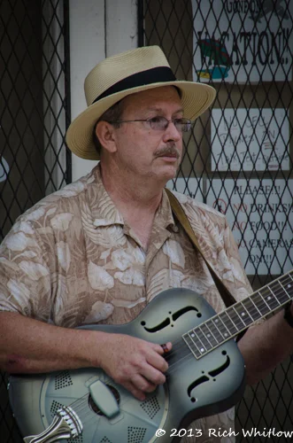 Street Musician-3.jpg