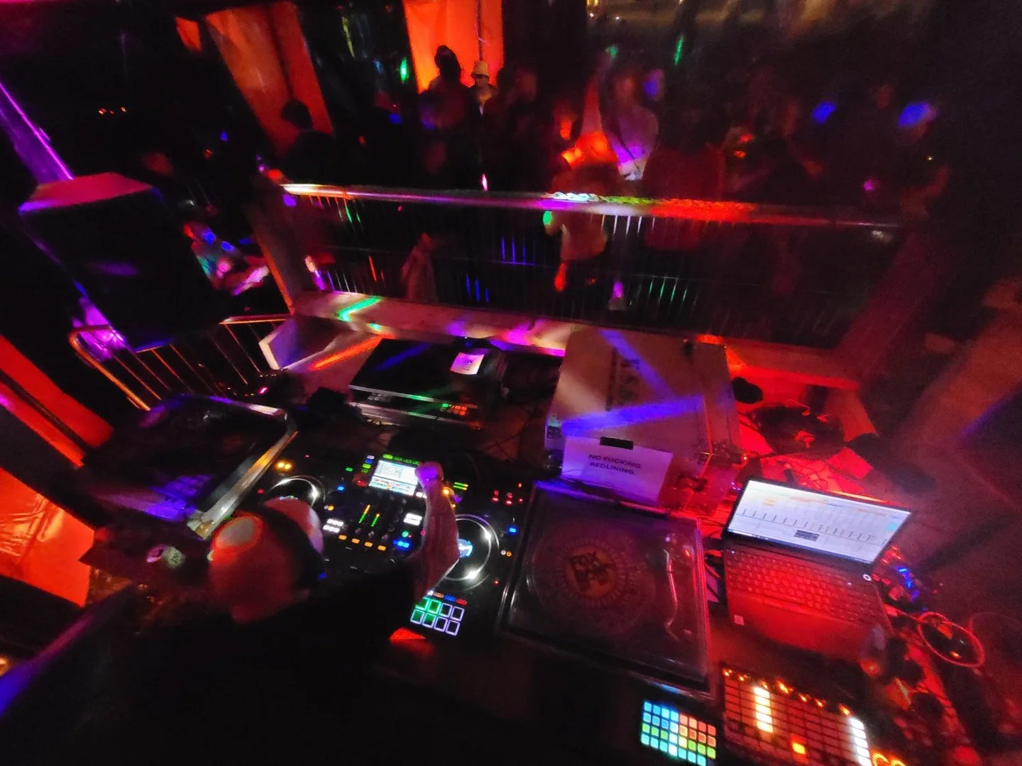 Solfest was an absolute belter, played 3 times. An hour's funky techno live set into dj set on the friday within about an hour of arriving... a saturday anything goes dej set, then a closing sunday night b2b with Rave Makes Glasgow.⁠ Marvellous rig b