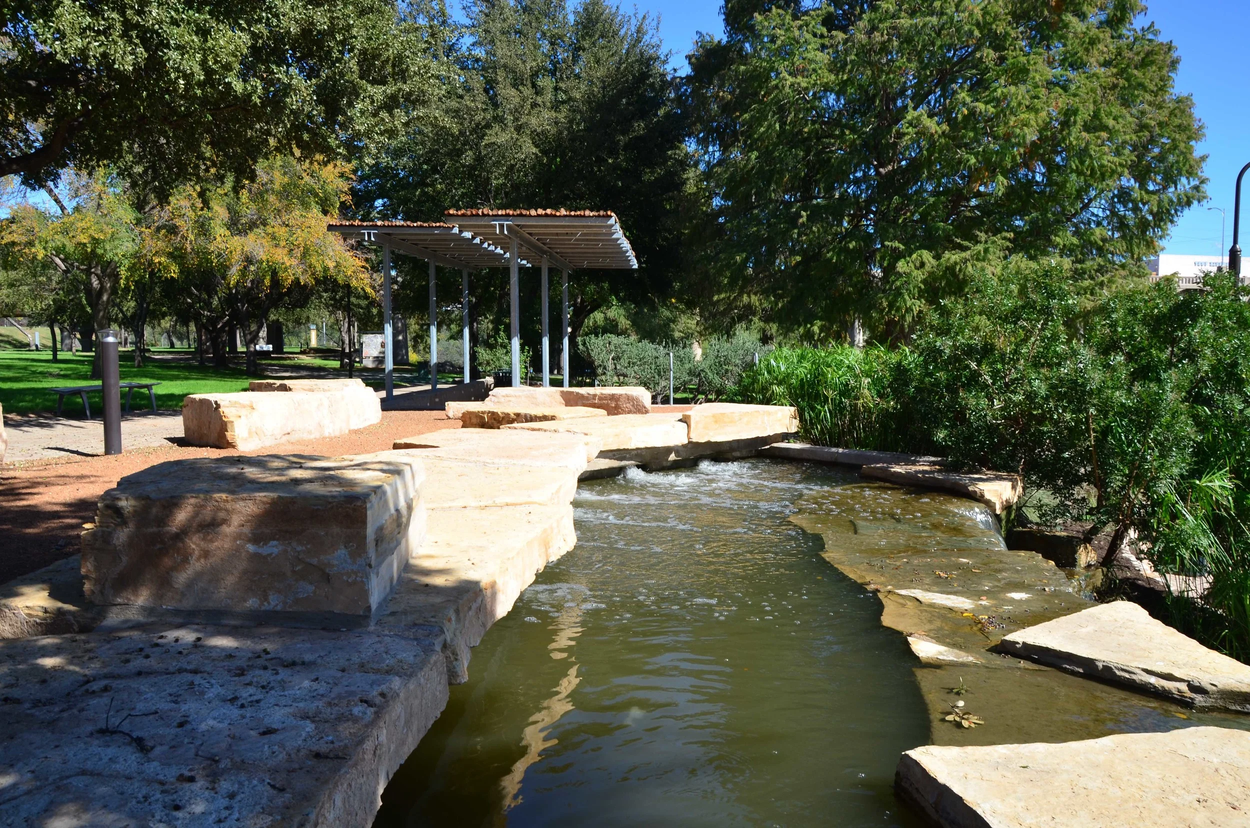 FILTERING POND / FOUNTAIN