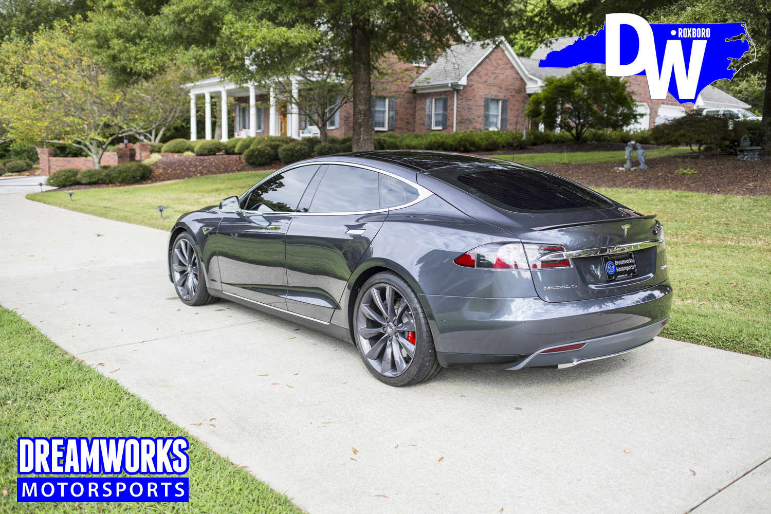 Tesla-Model-G-by-Dreamworksmotorsports-5.jpg