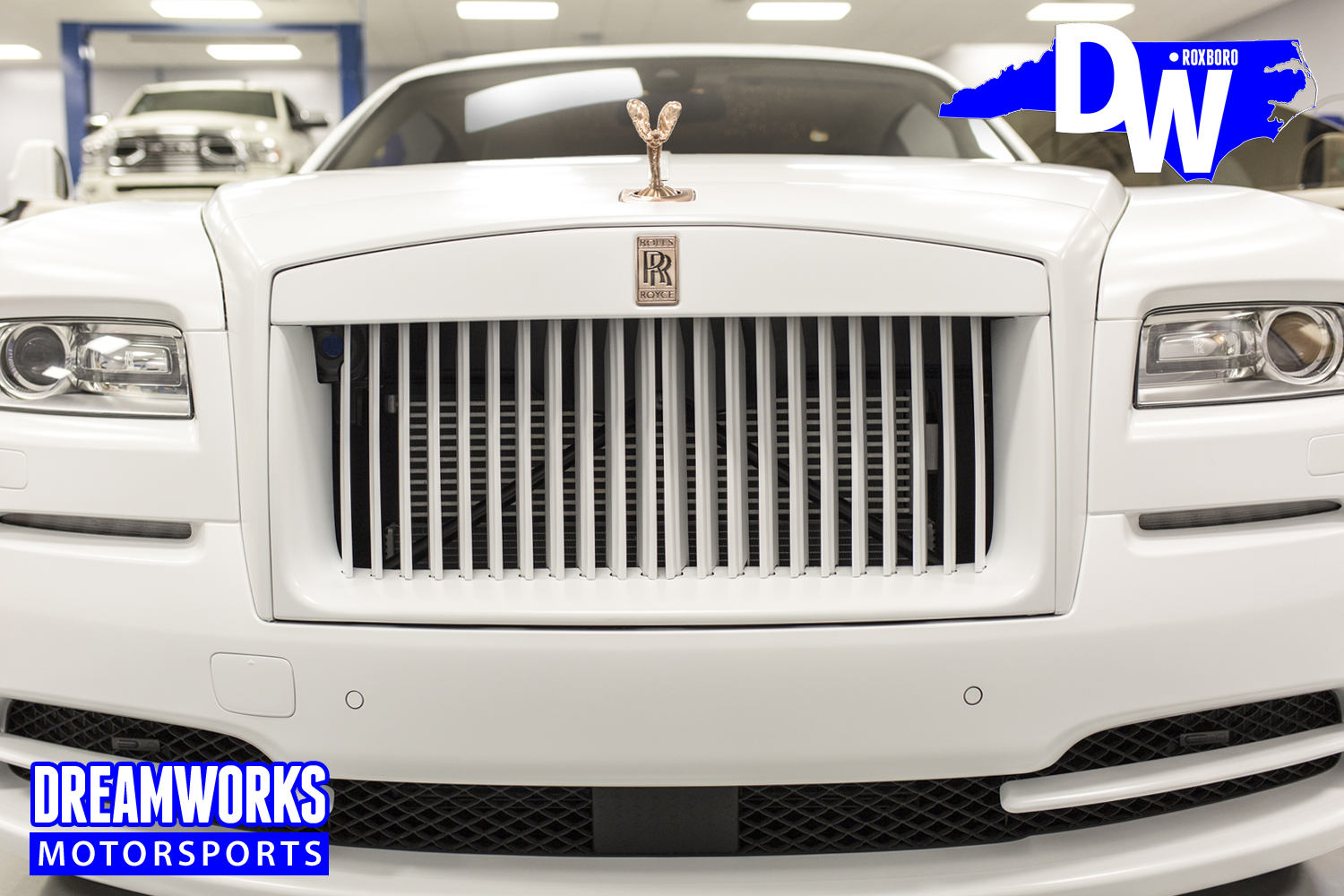 odell-beckham-jr-rolls-royce-wraith-by-dreamworks-motorsports-59_31500037112_o.jpg