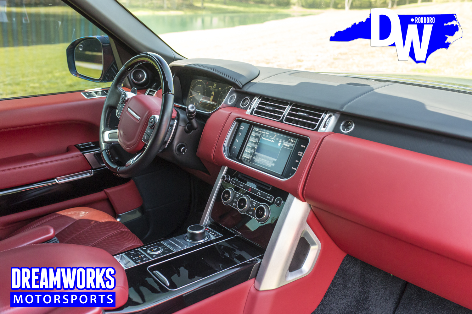 Satin-Black-Range-Rover-Dreamworks-Motorsports-interior-4.jpg