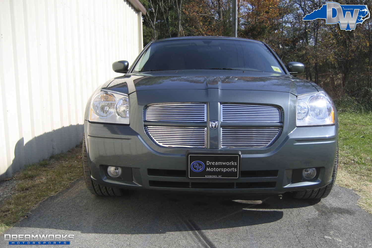 Dodge_Magnum_By_Dreamworks_Motorsports-3.jpg