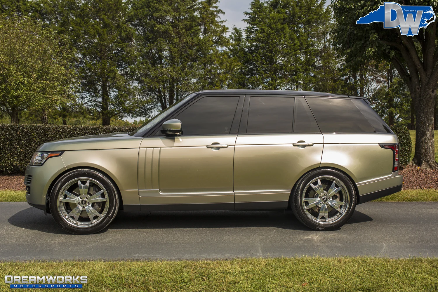 Batumi gold range rover