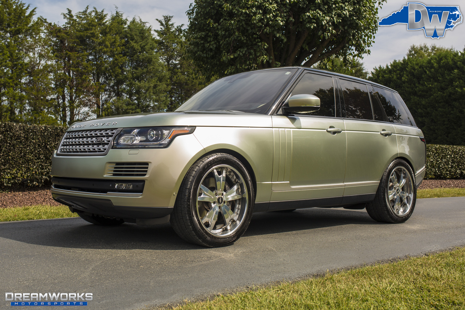 Gold-Range-Rover-Dreamworks-Motorsports-3.jpg