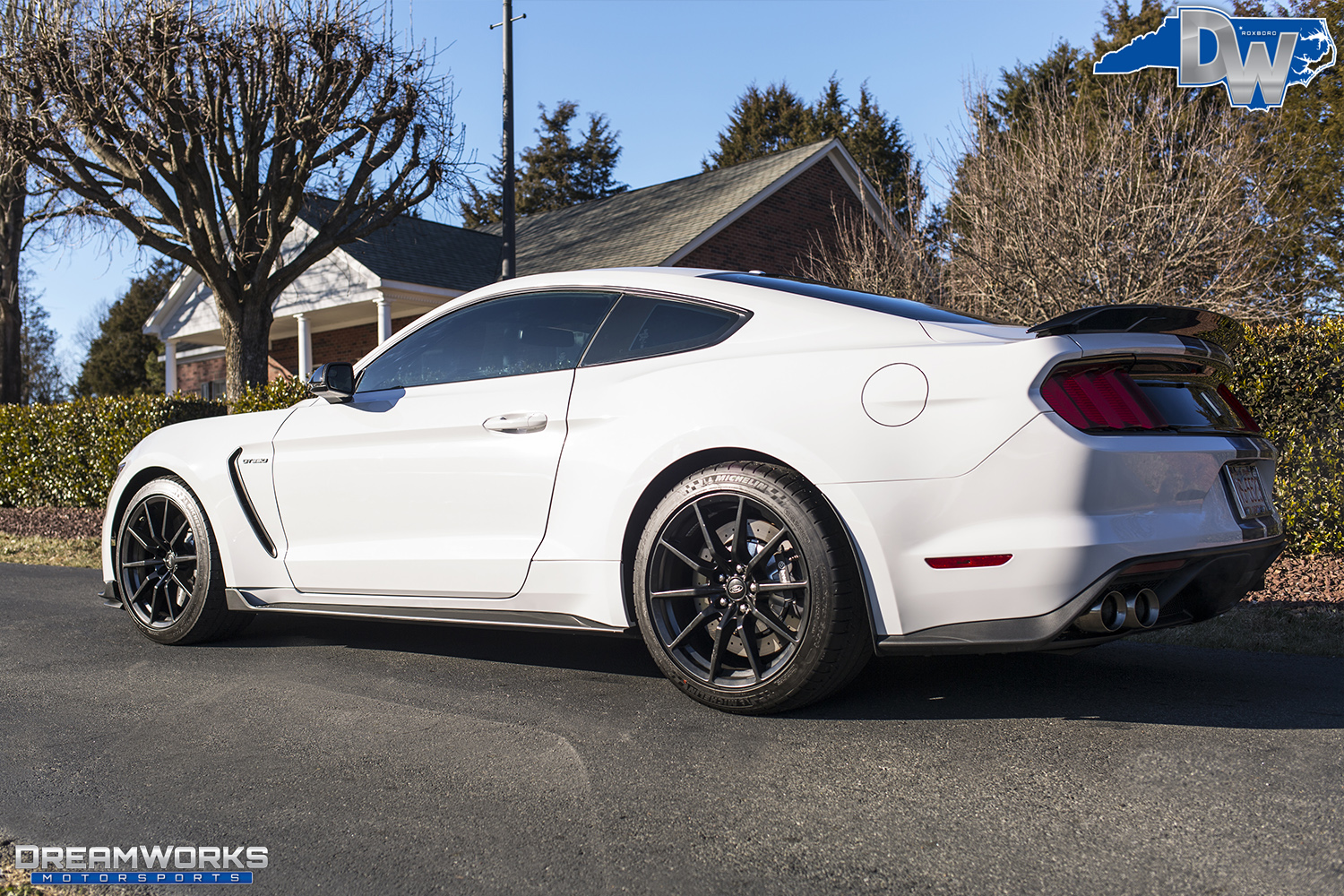 White-Shelby-Mustang-Dreamworks-Motorsports-6.jpg