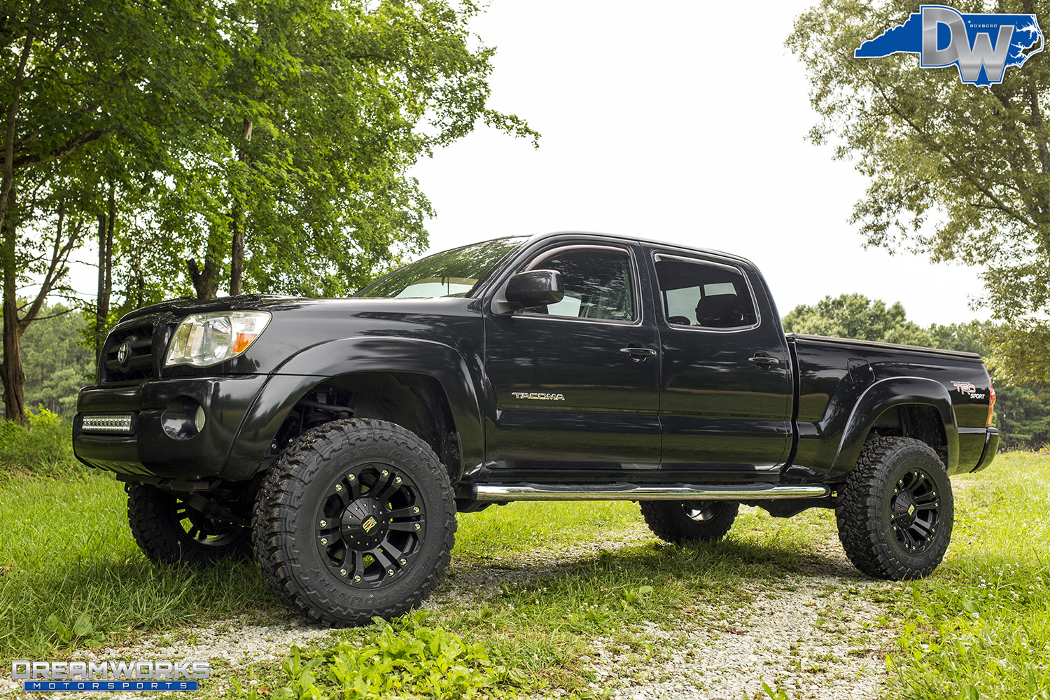 Black-Toyota-Tacoma-Dreamworks-Motrosports-3.jpg