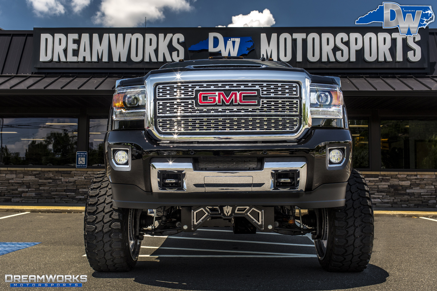 GMC-Denali-HD-Truck-Specialty-Force-Dreamworks-Motorsports-7.jpg