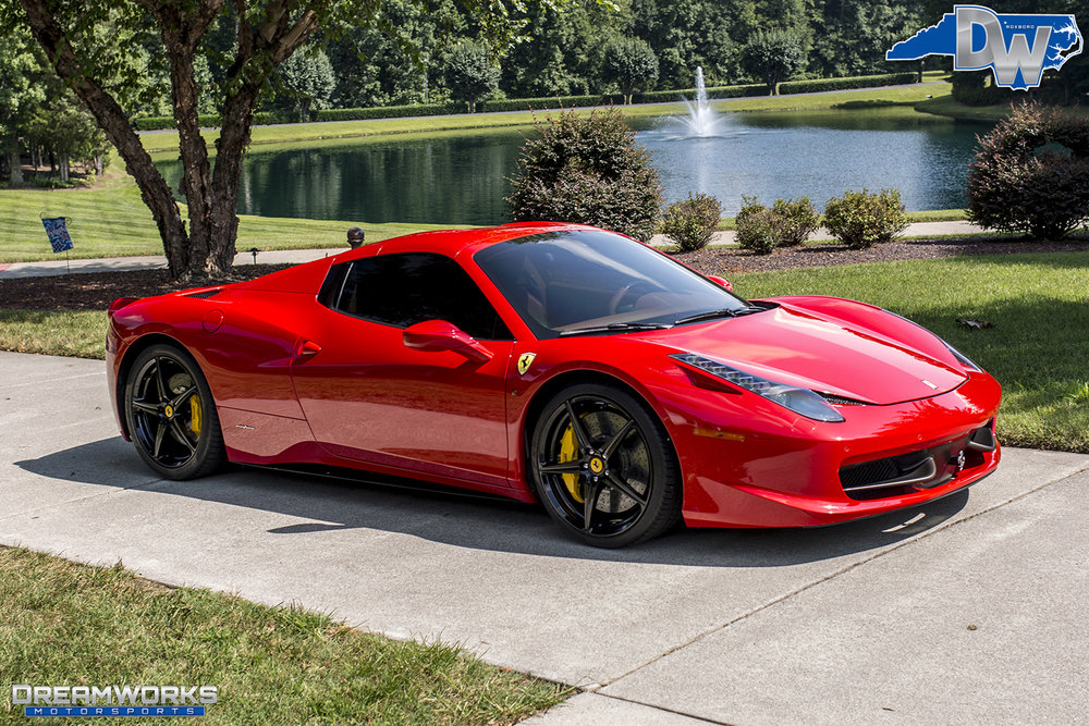 Forslag kasseapparat mørk Red Ferrari — Dreamworks Motorsports