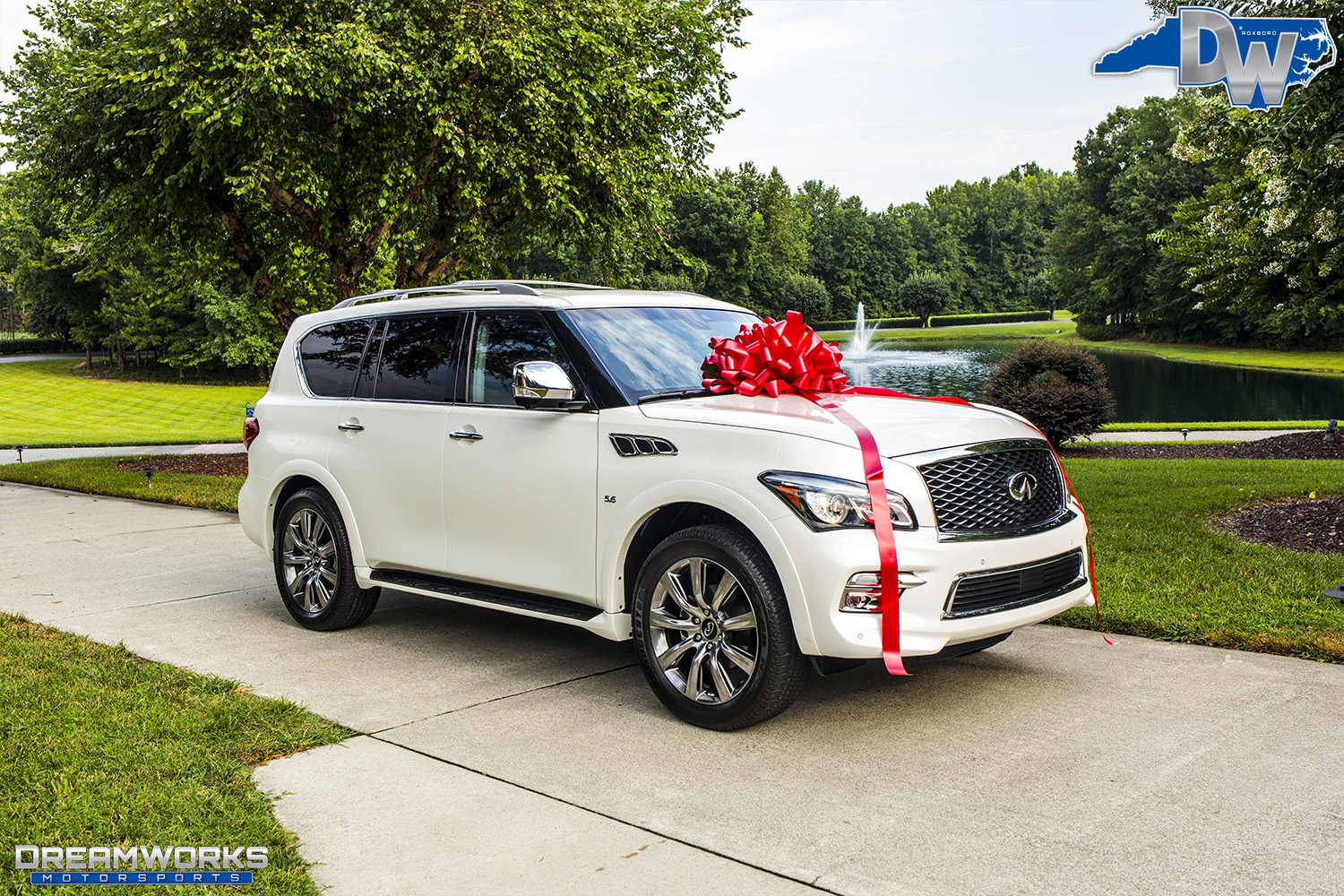 Infiniti-QX-80-Dreamworks-Motorsports-1.jpg