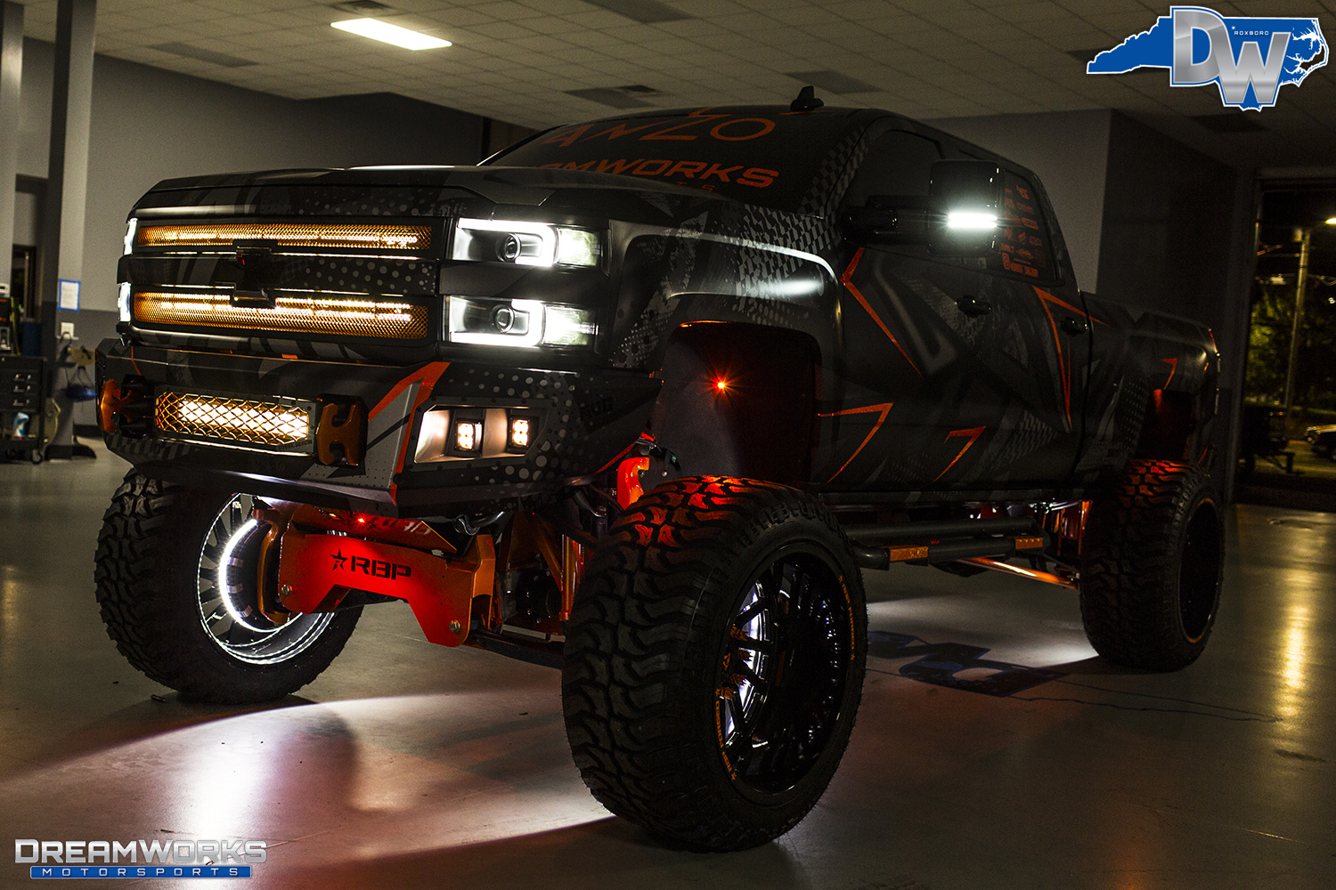 Orange-SEMA-Truck-Dreamworks-Motorsports-9.jpg