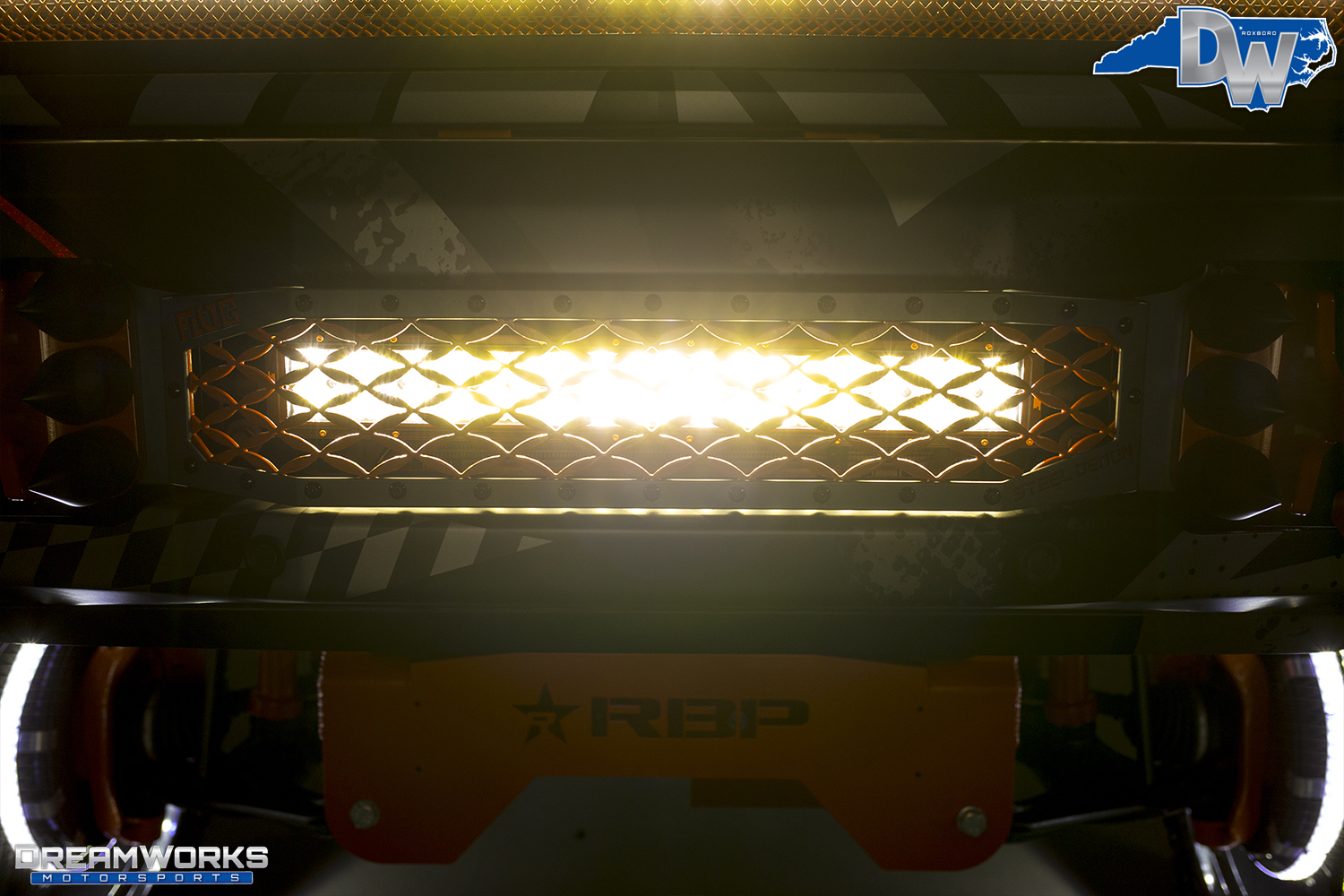 Orange-SEMA-Truck-Dreamworks-Motorsports-15.jpg
