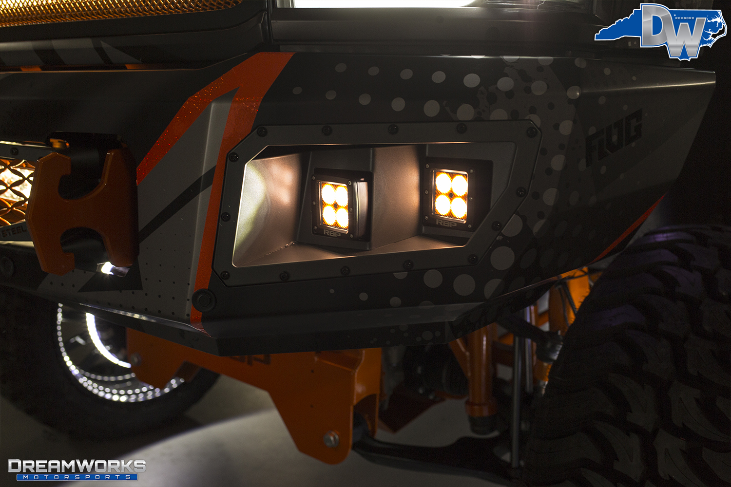 Orange-SEMA-Truck-Dreamworks-Motorsports-16.jpg