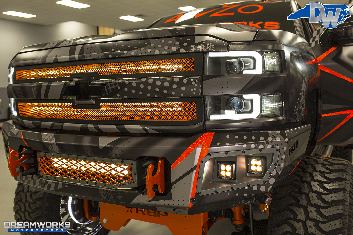 Orange-SEMA-Truck-Dreamworks-Motorsports-24.jpg