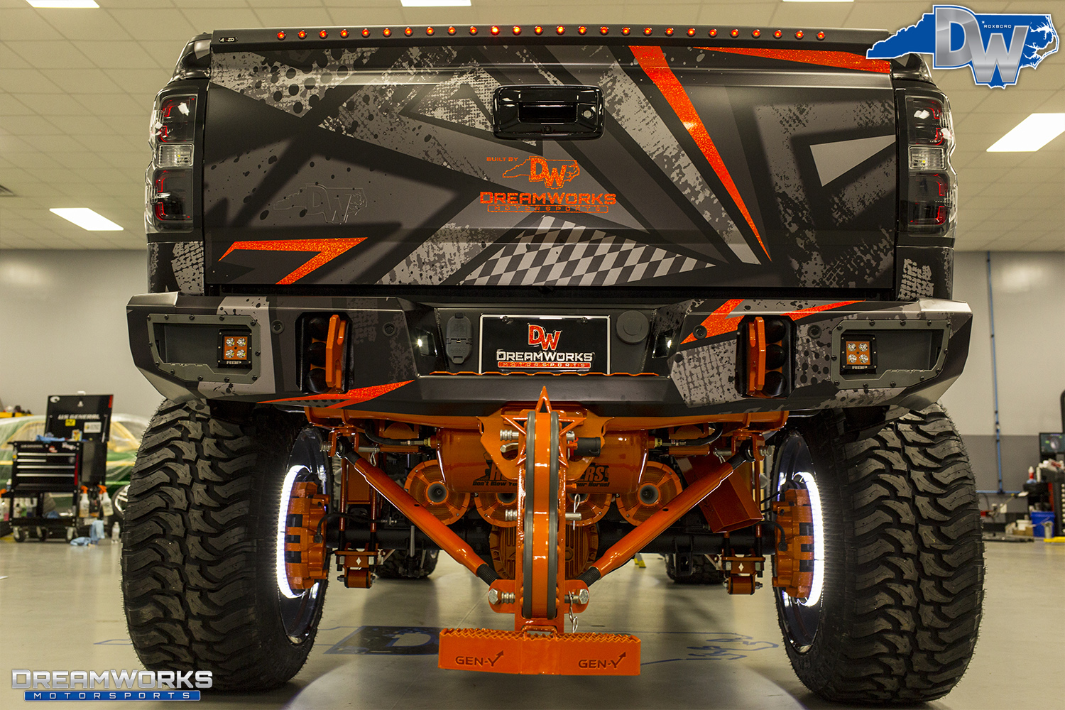 Orange-SEMA-Truck-Dreamworks-Motorsports-29.jpg