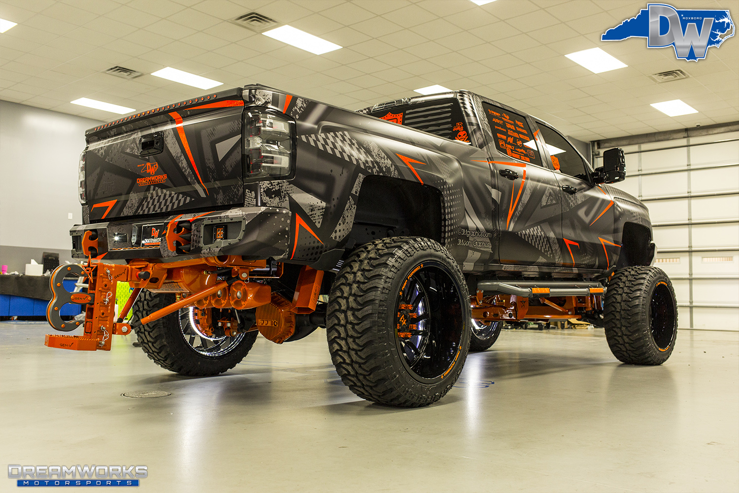 Orange-SEMA-Truck-Dreamworks-Motorsports-36.jpg