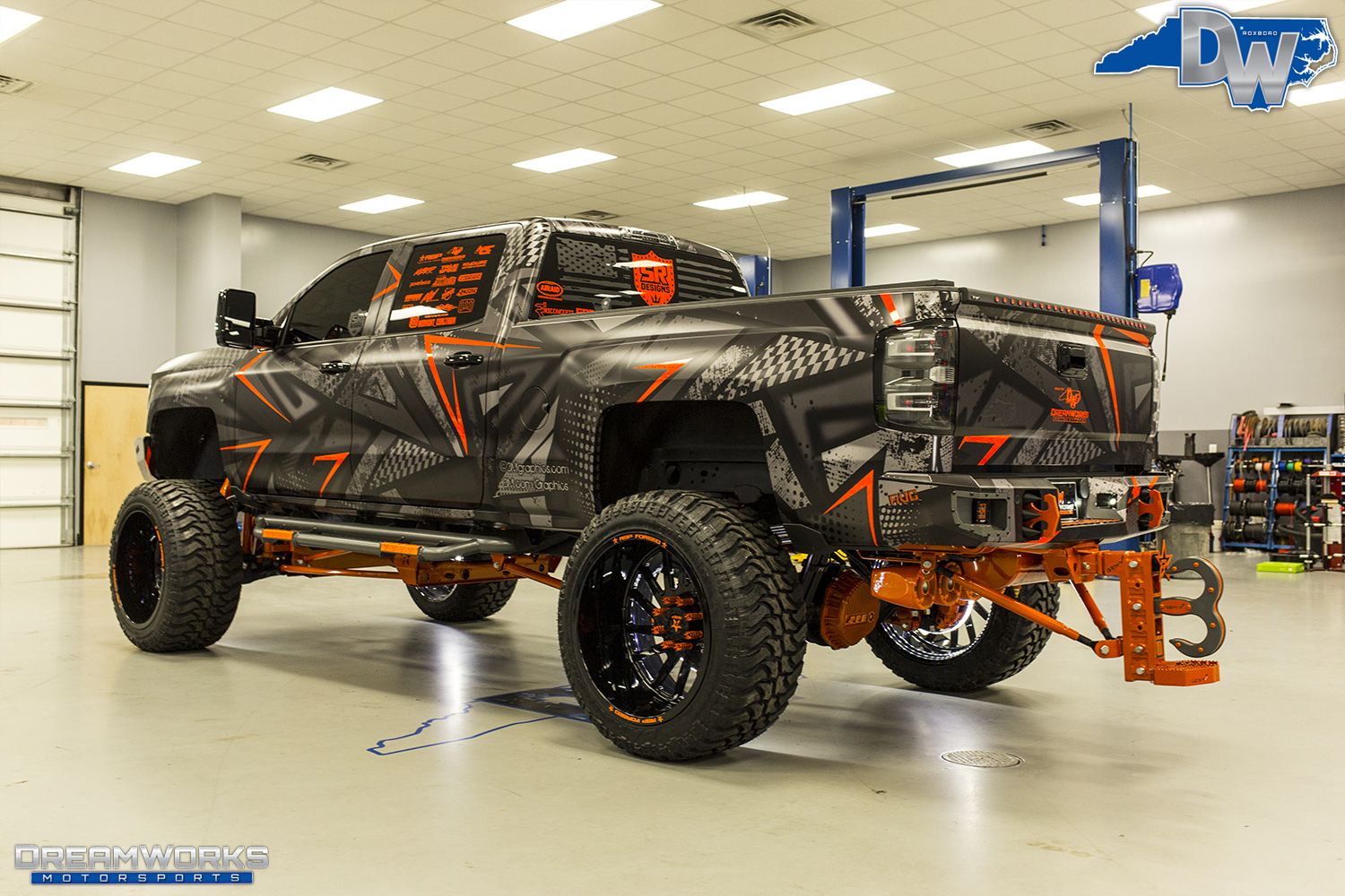 Orange-SEMA-Truck-Dreamworks-Motorsports-37.jpg