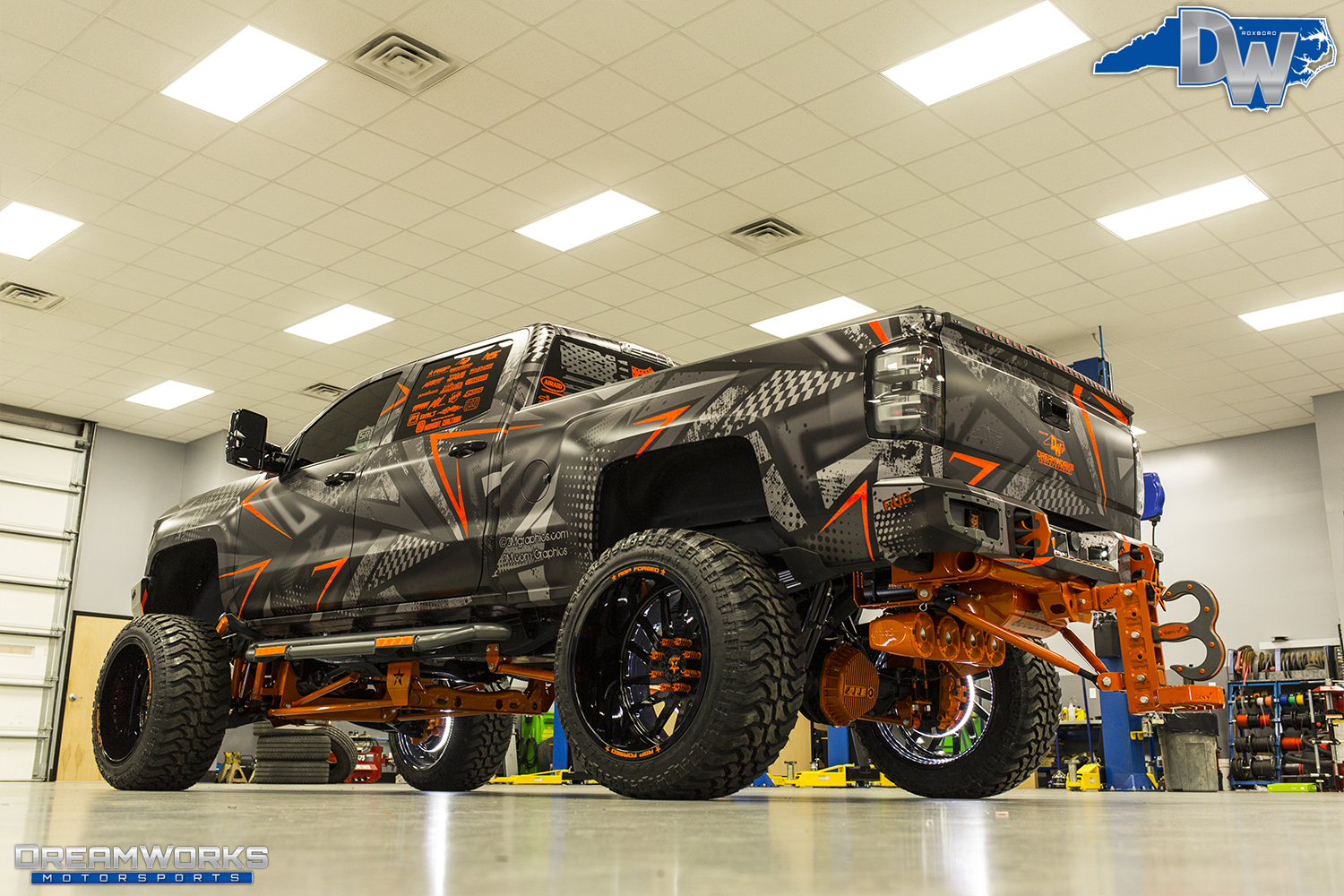 Orange-SEMA-Truck-Dreamworks-Motorsports-38.jpg