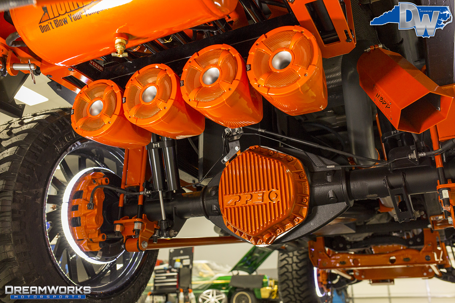 Orange-SEMA-Truck-Dreamworks-Motorsports-43.jpg