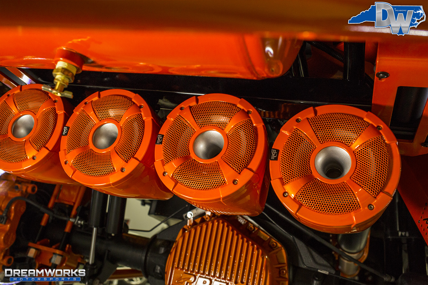 Orange-SEMA-Truck-Dreamworks-Motorsports-44.jpg