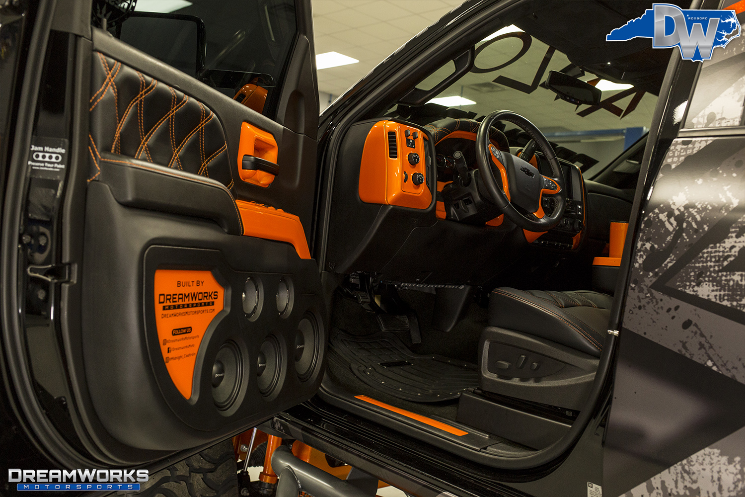 Orange-SEMA-Truck-Dreamworks-Motorsports-47.jpg