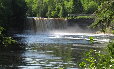 6025482-Upper_Tahquamenon_Falls_Michigan.jpg