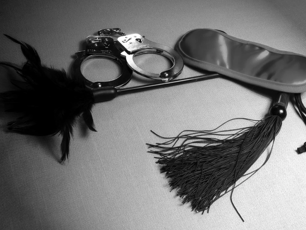 Is "Fifty Shades Of Grey" An Accurate Depiction Of The BDSM Community?