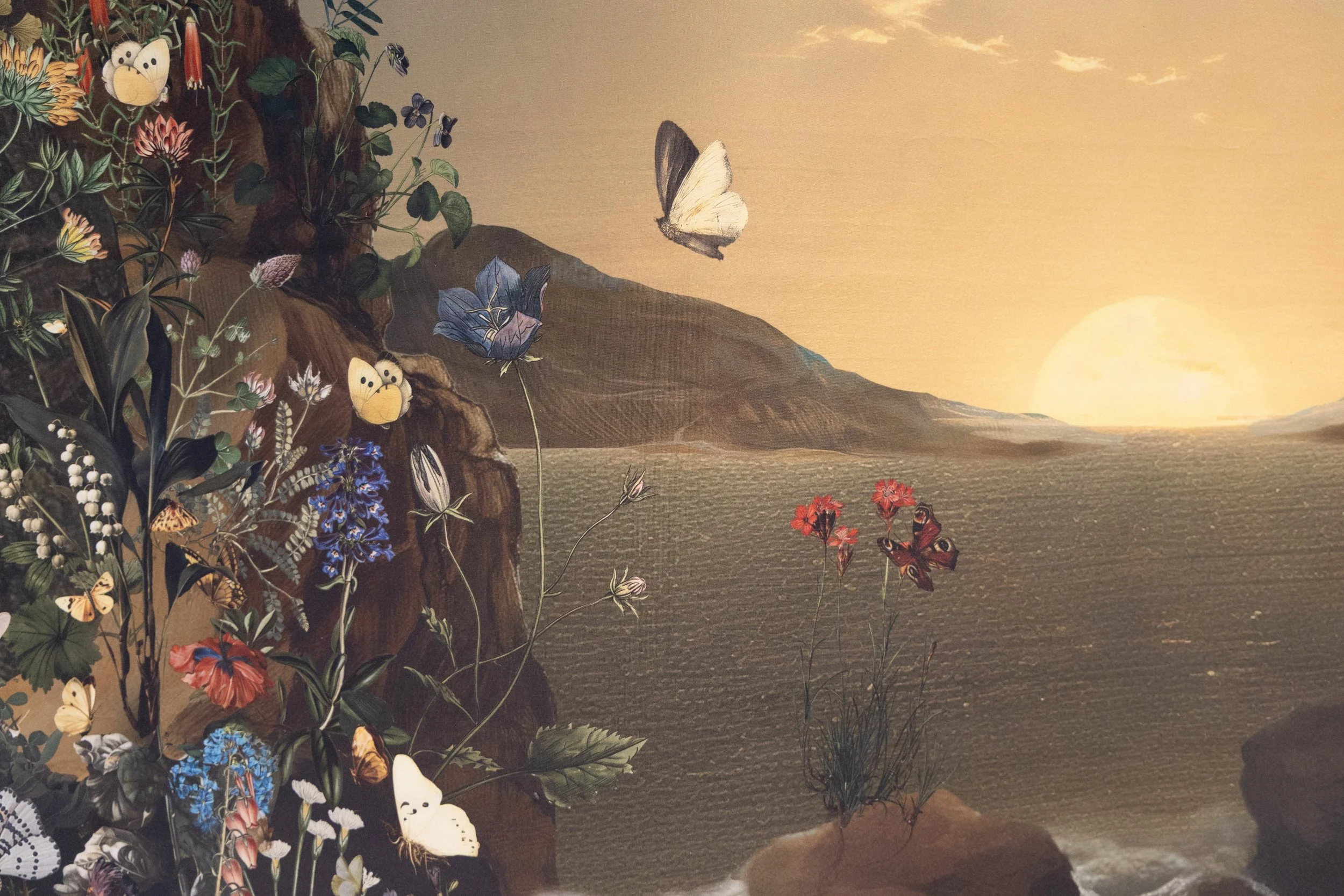immersive-floral-installation-high-fashion-editorial-shoot-backdrop-detail.jpg
