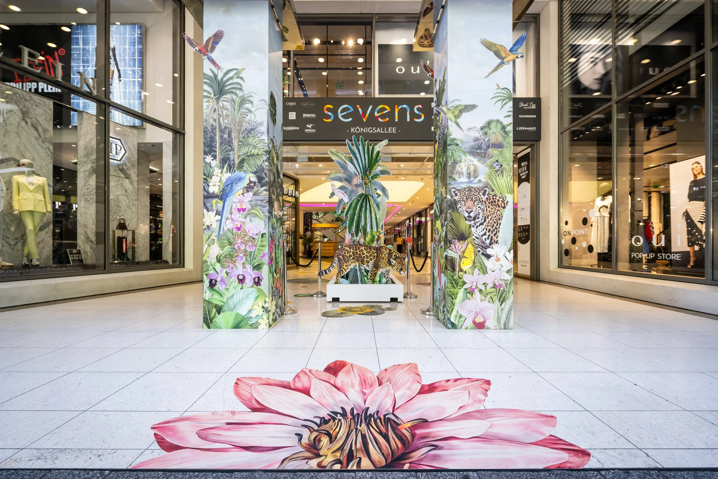 Clare Celeste-2026-030-sevens, Düsseldorf botanical-installation-artist-luxury-retail-dusseldorf.jpg