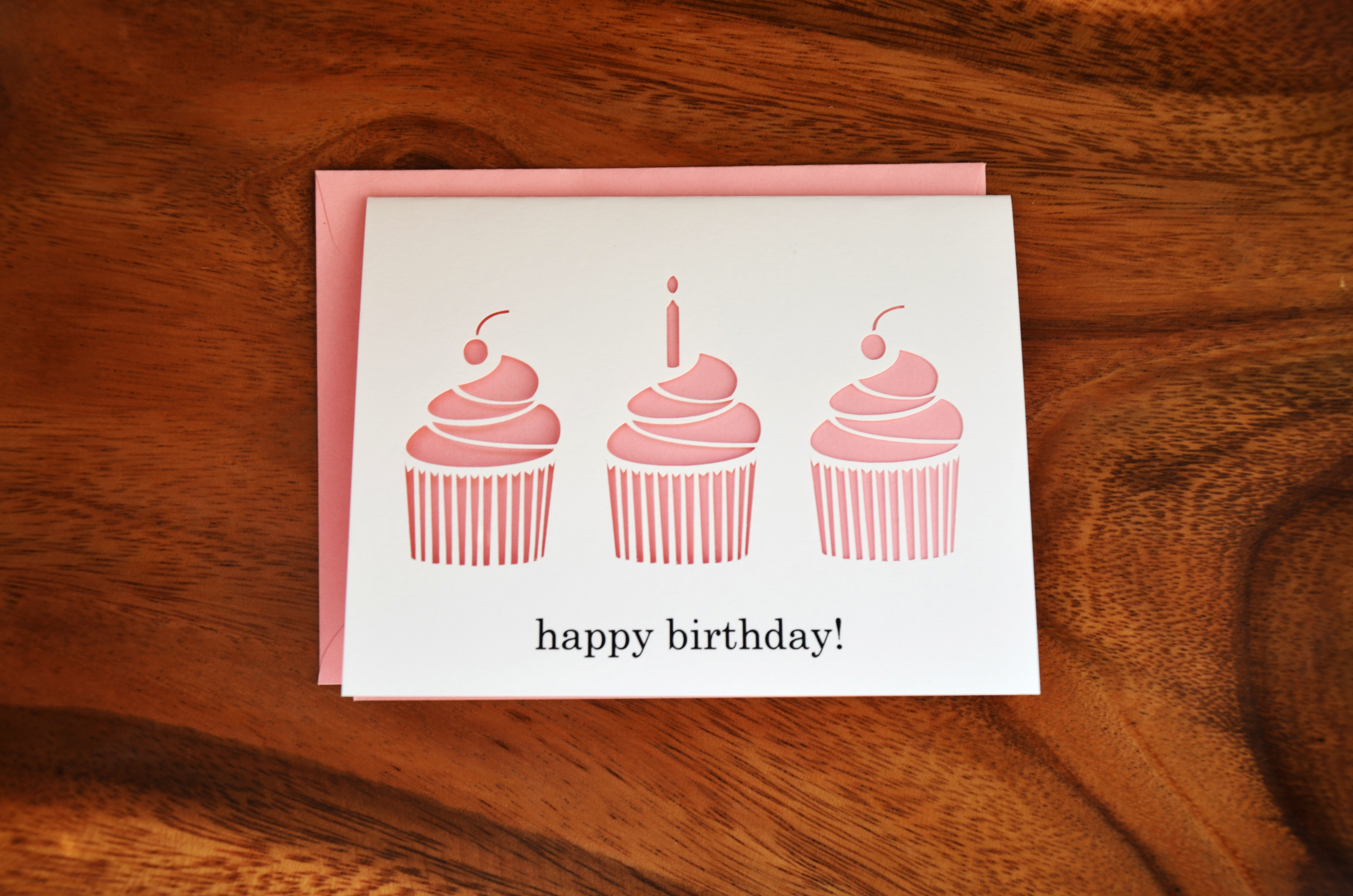 birthday cupcakes | pastel pink