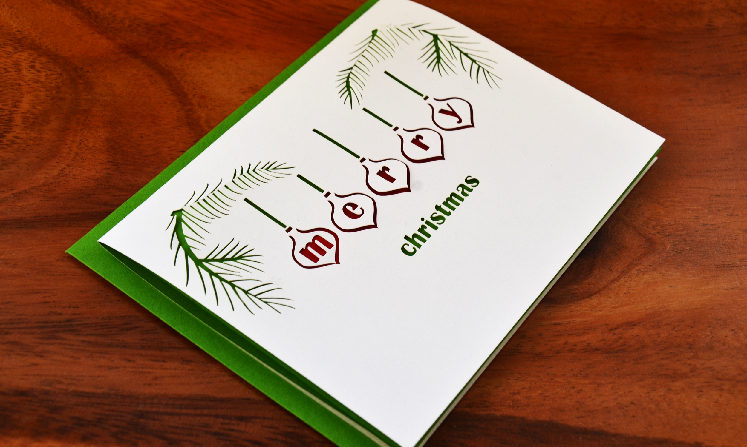 TreeOrnBrGreen1.jpg