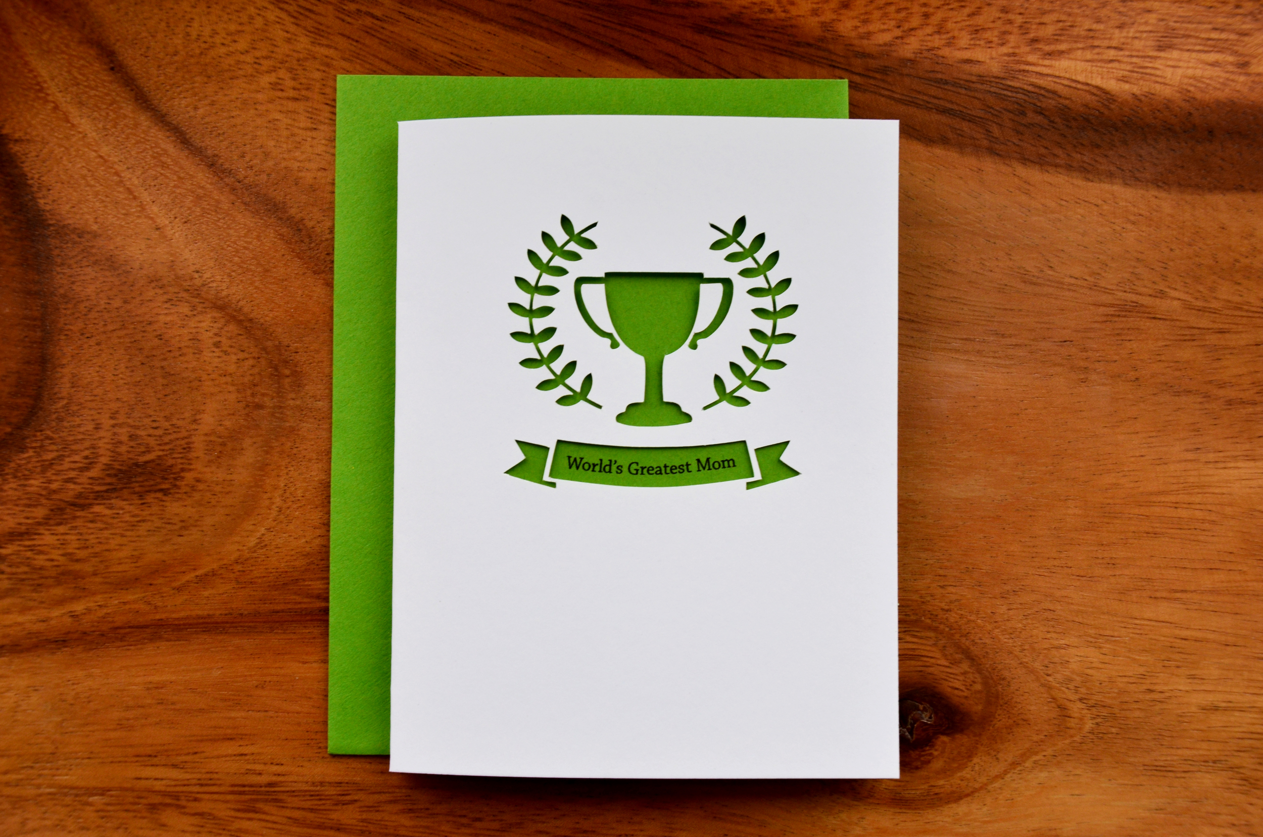 MothersDay-Trophy-BrGrFR.jpg
