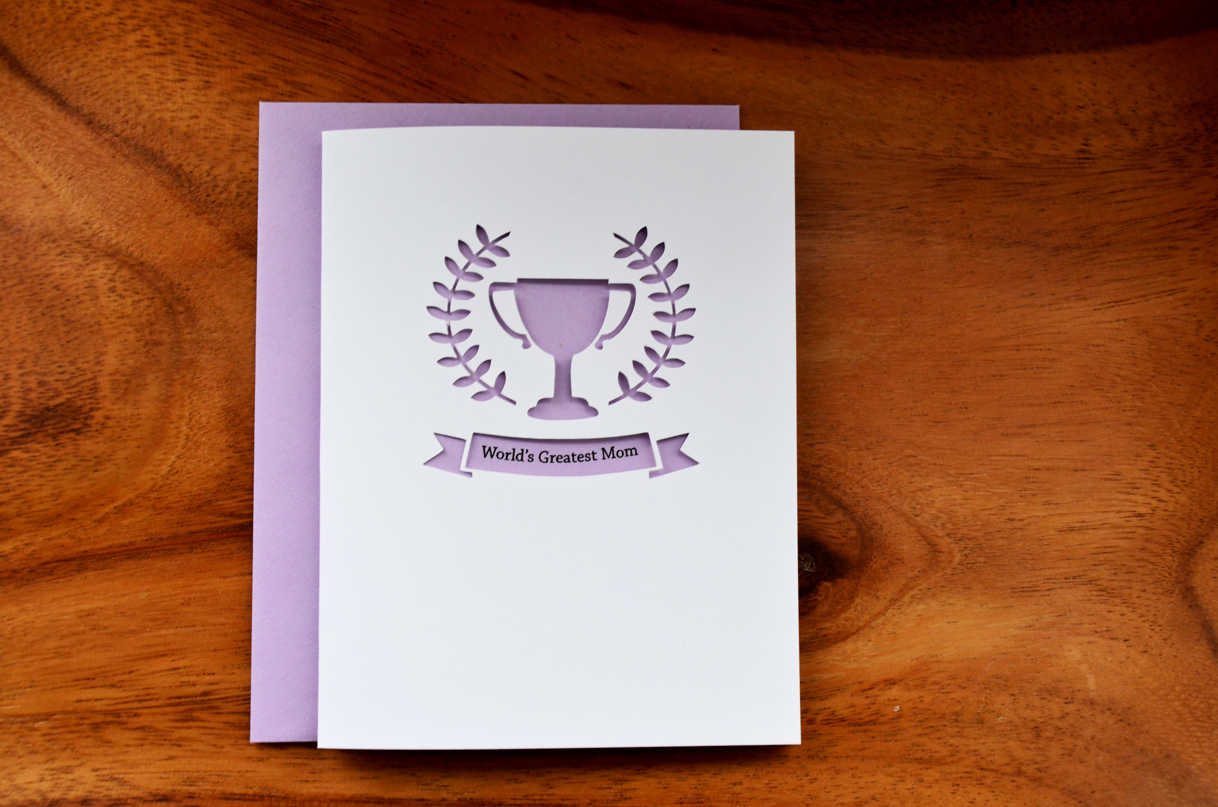 MothersDay-Trophy-LiPurFR.jpg