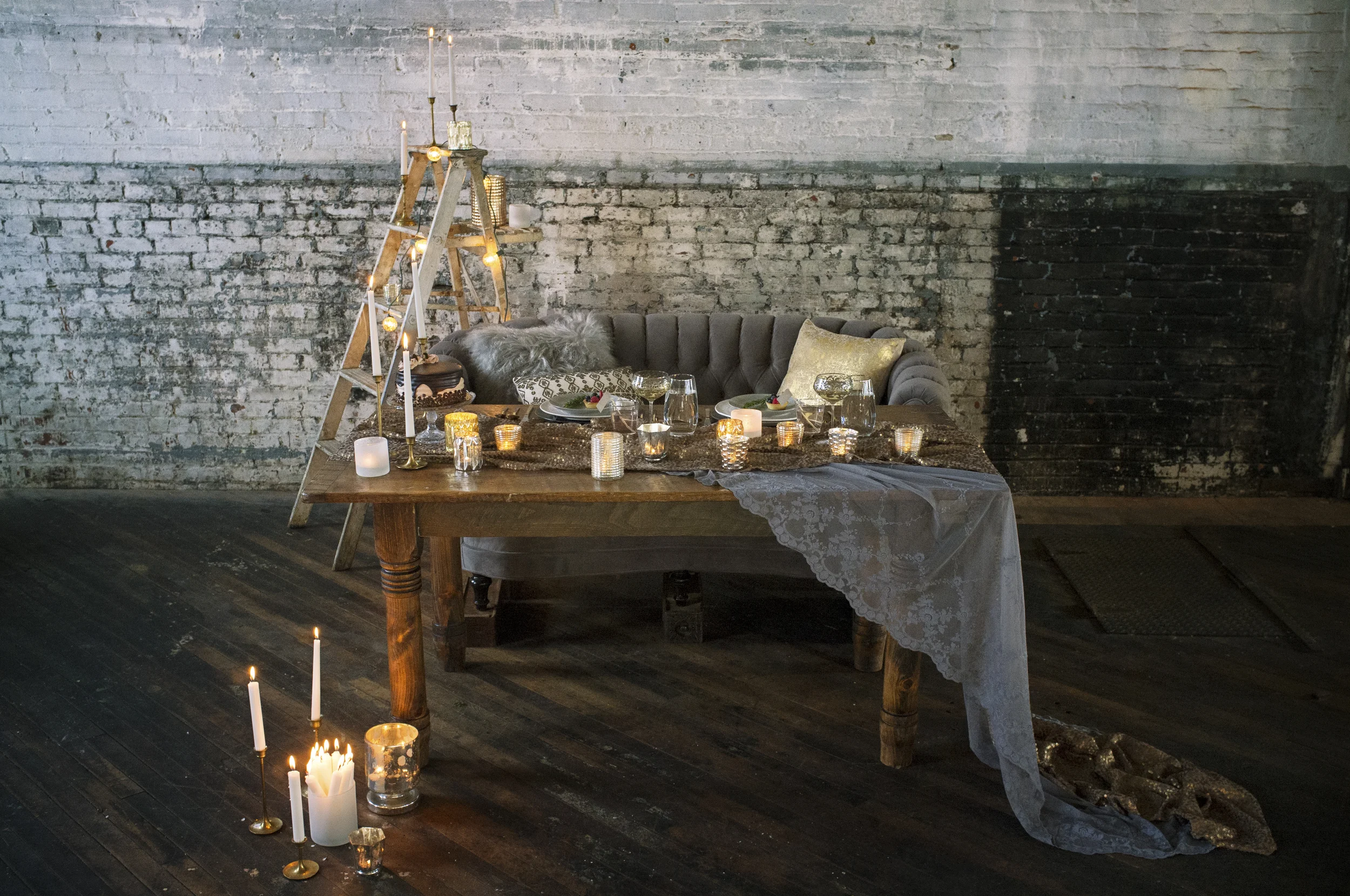 hello, bird's #14daysofsweethearts table // furniture + hosted by maggpie vintage rentals // photos by kyle peterson 
