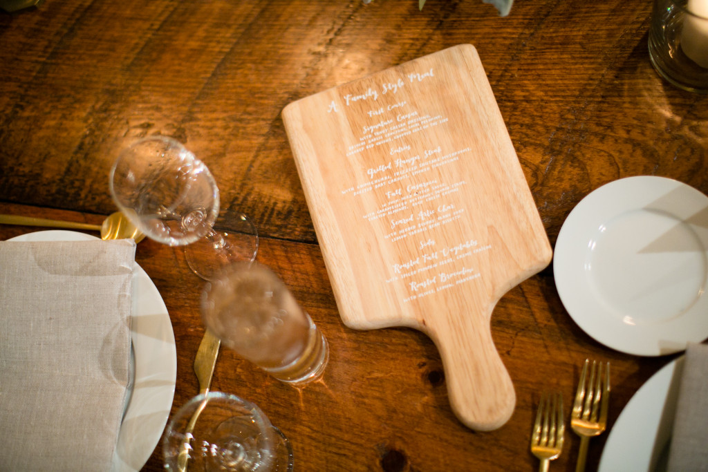 hello, bird. calligraphy menu // screen-printed by fennec design // photo courtesy of peach plum pear photography