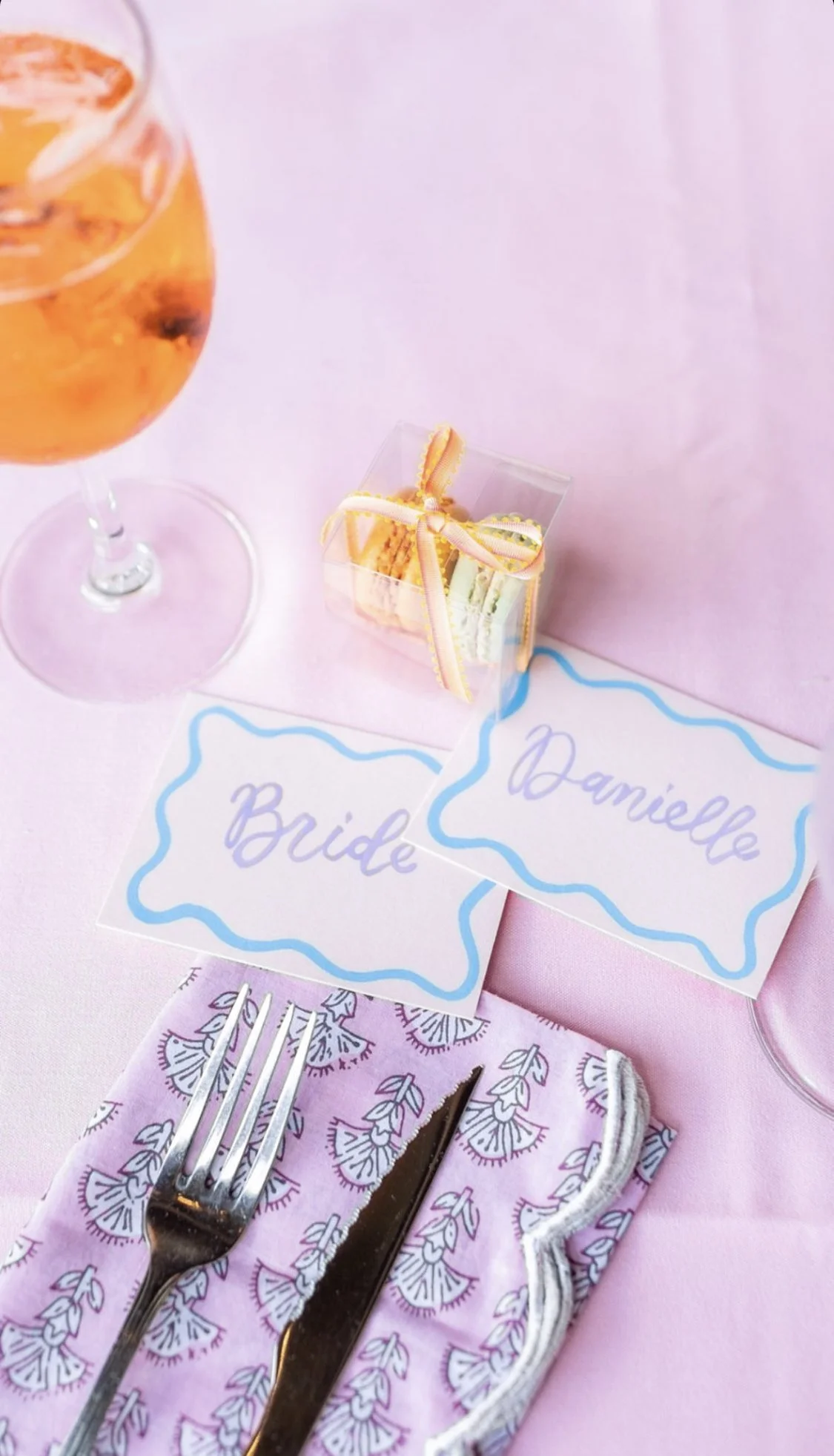 flat colorful place cards with squiggles by hello, bird | photo courtesy of stanmade photos
