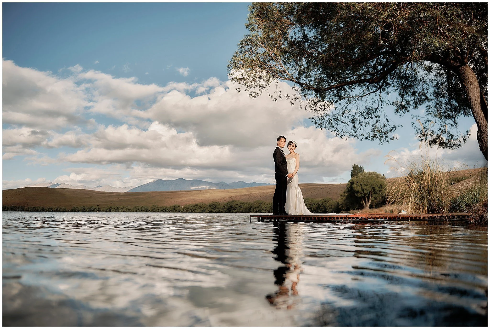 Queenstown and Lake Tekapo, New Zealand Pre-Wedding Shoot クイーンズタウンとテカポ、ニュージーランドで撮る素敵な前撮りフォトウェディング ヘリウェディング　ウェディング