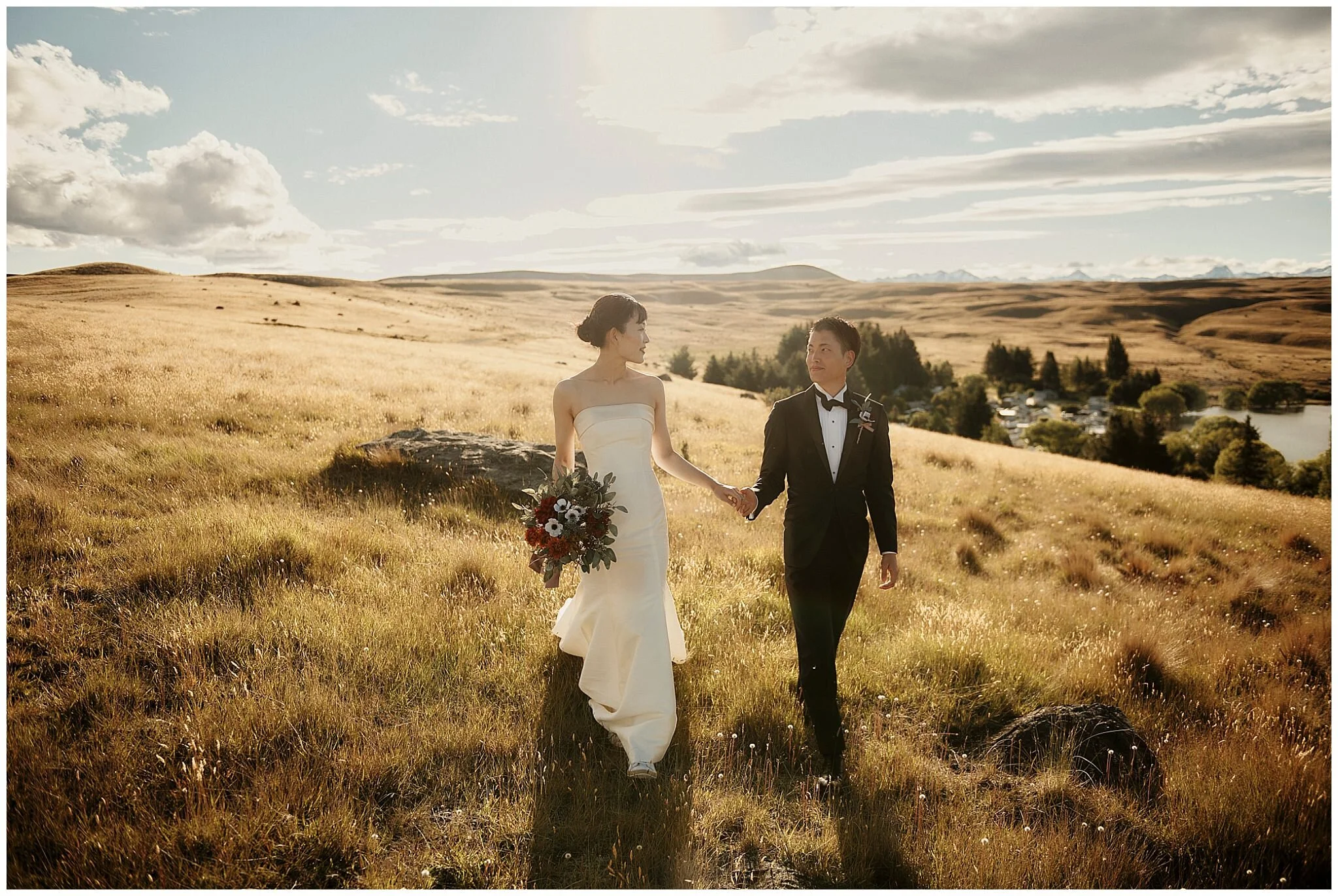 Queenstown and Lake Tekapo, New Zealand Pre-Wedding Shoot クイーンズタウンとテカポ、ニュージーランドで撮る素敵な前撮りフォトウェディング ヘリウェディング　ウェディング