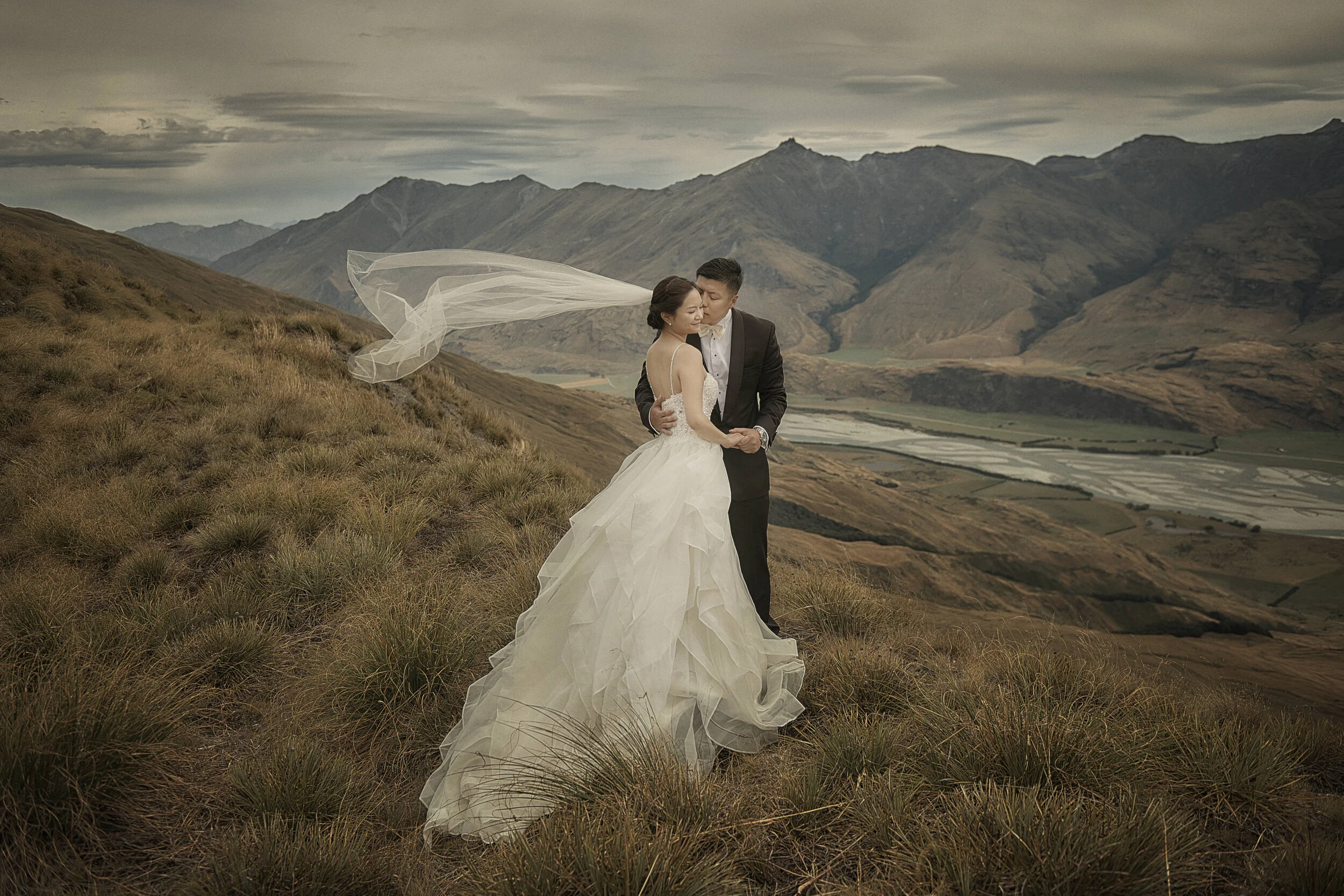 Alta Tarns Wanaka Heli Wedding Photographer