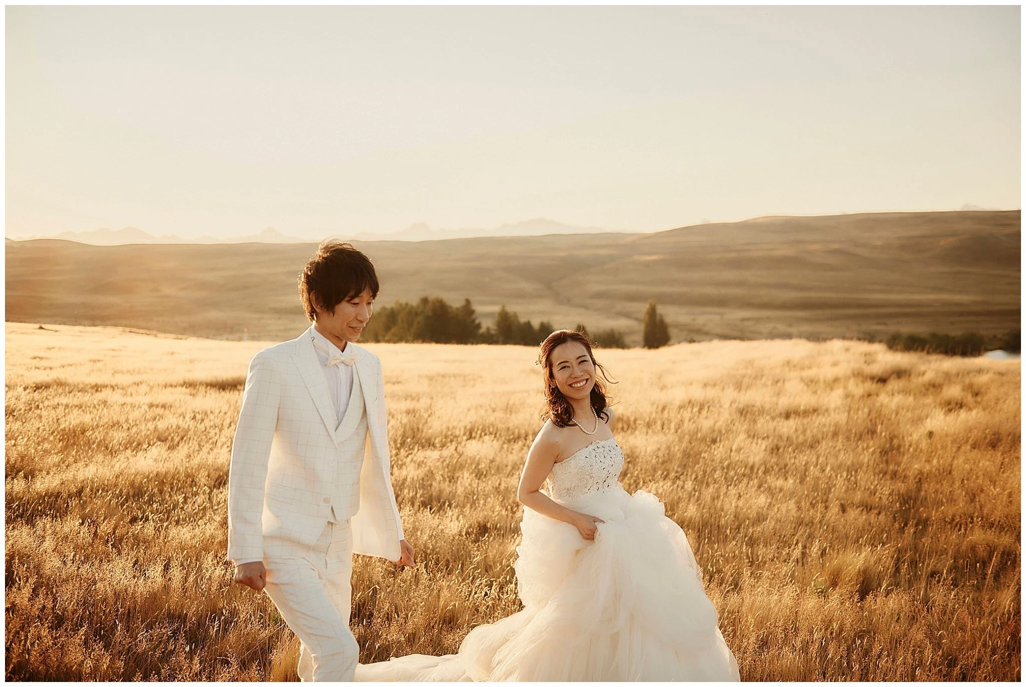 Christchurch Wedding Photographer. Destination Wedding, Elopement Wedding, Heli-Wedding, Pre-Wedding Shoot and Engagement Shoot in Christchurch, Tekapo, Mt Cook, Kaikoura and Queenstown