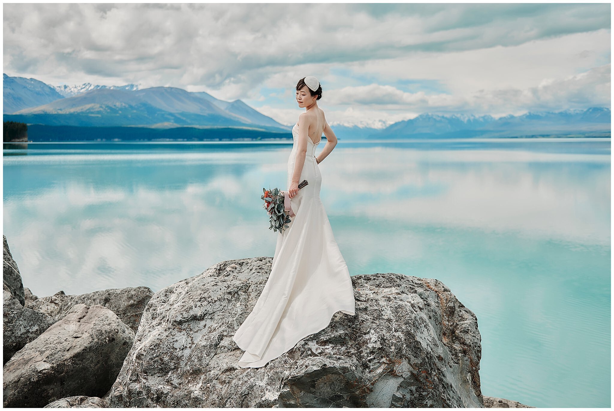 Christchurch Wedding Photographer. Destination Wedding, Elopement Wedding, Heli-Wedding, Pre-Wedding Shoot and Engagement Shoot in Christchurch, Tekapo, Mt Cook, Kaikoura and Queenstown
