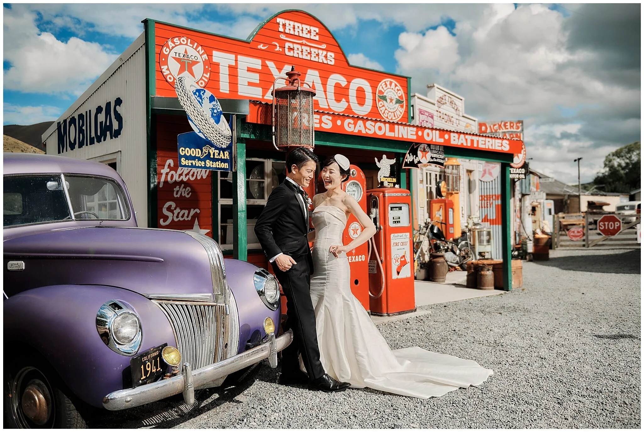 Christchurch Wedding Photographer. Destination Wedding, Elopement Wedding, Heli-Wedding, Pre-Wedding Shoot and Engagement Shoot in Christchurch, Tekapo, Mt Cook, Kaikoura and Queenstown