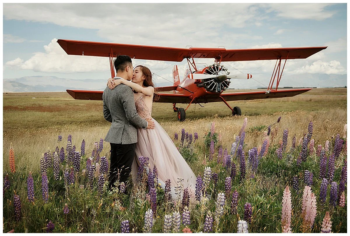 Christchurch Wedding Photographer. Destination Wedding, Elopement Wedding, Heli-Wedding, Pre-Wedding Shoot and Engagement Shoot in Christchurch, Tekapo, Mt Cook, Kaikoura and Queenstown