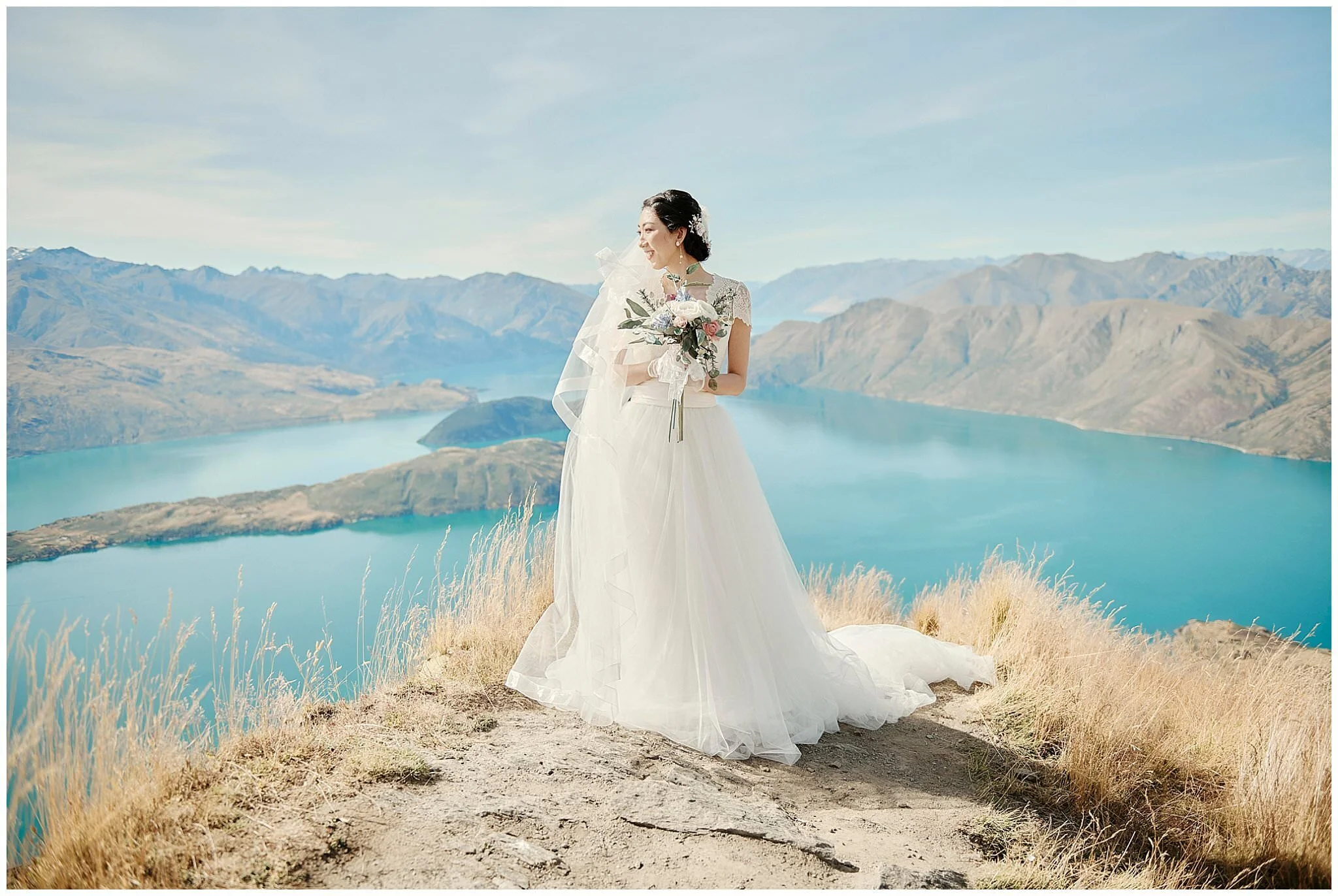 Christchurch Wedding Photographer. Destination Wedding, Elopement Wedding, Heli-Wedding, Pre-Wedding Shoot and Engagement Shoot in Christchurch, Tekapo, Mt Cook, Kaikoura and Queenstown