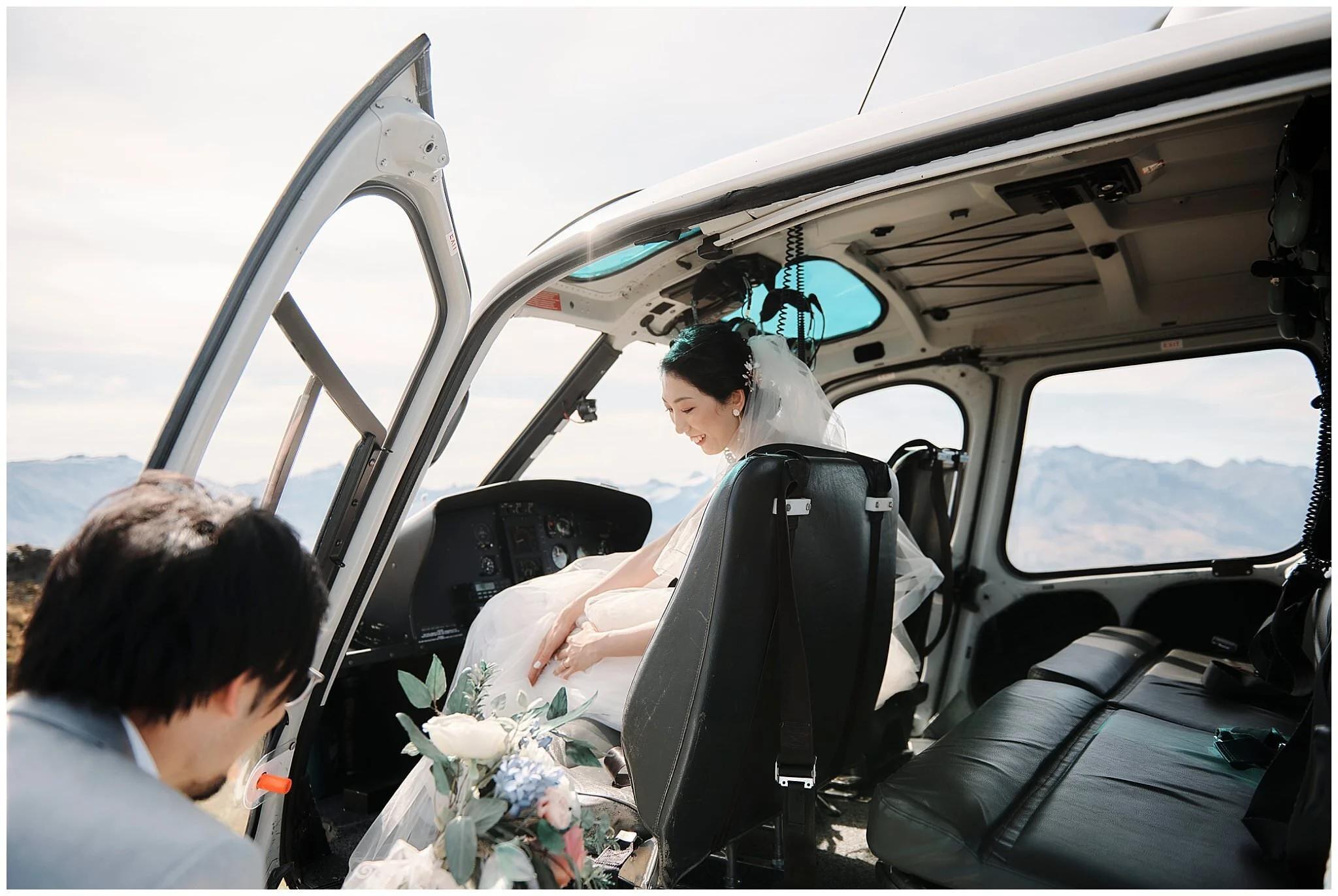 Christchurch Wedding Photographer. Destination Wedding, Elopement Wedding, Heli-Wedding, Pre-Wedding Shoot and Engagement Shoot in Christchurch, Tekapo, Mt Cook, Kaikoura and Queenstown