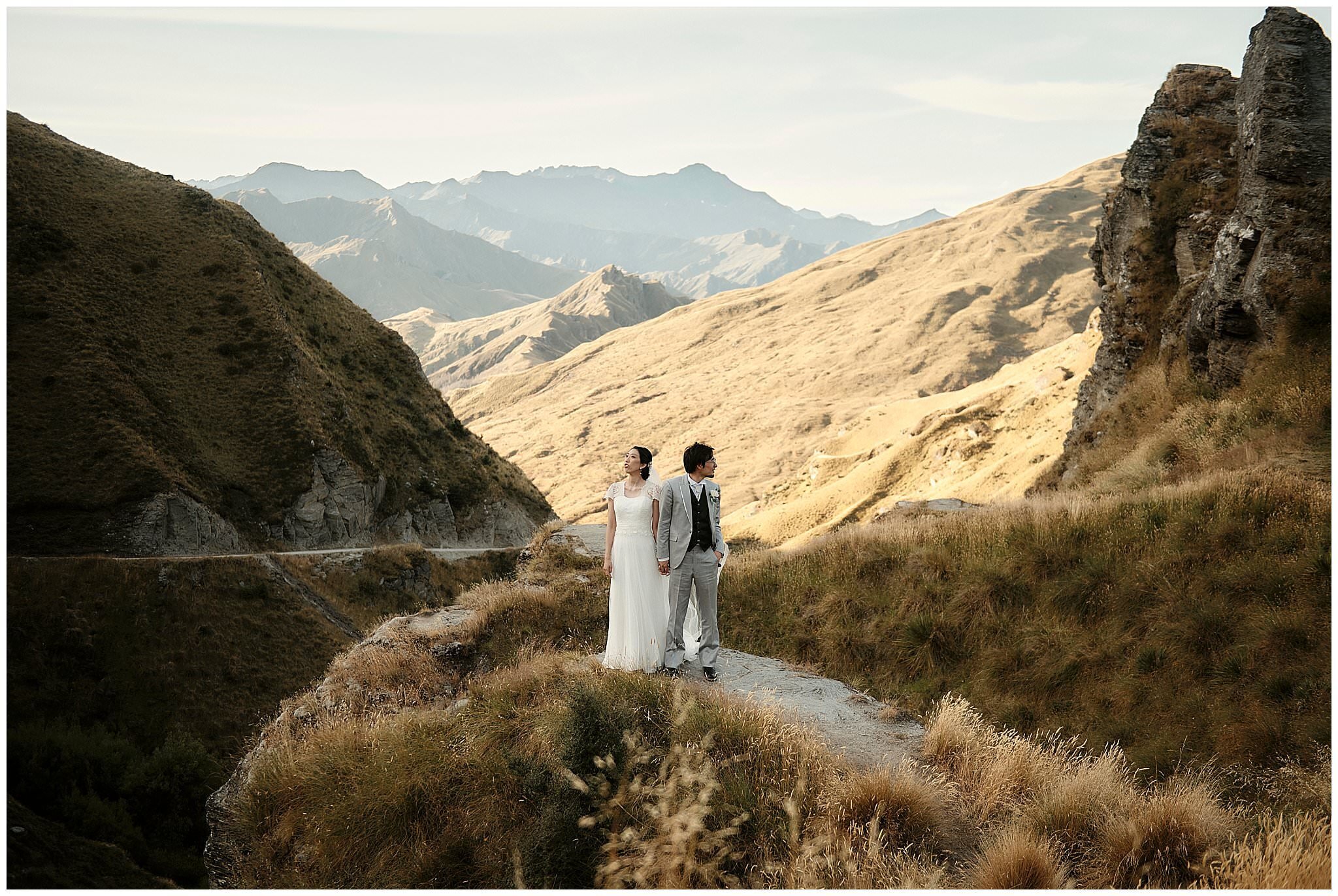Christchurch Wedding Photographer. Destination Wedding, Elopement Wedding, Heli-Wedding, Pre-Wedding Shoot and Engagement Shoot in Christchurch, Tekapo, Mt Cook, Kaikoura and Queenstown