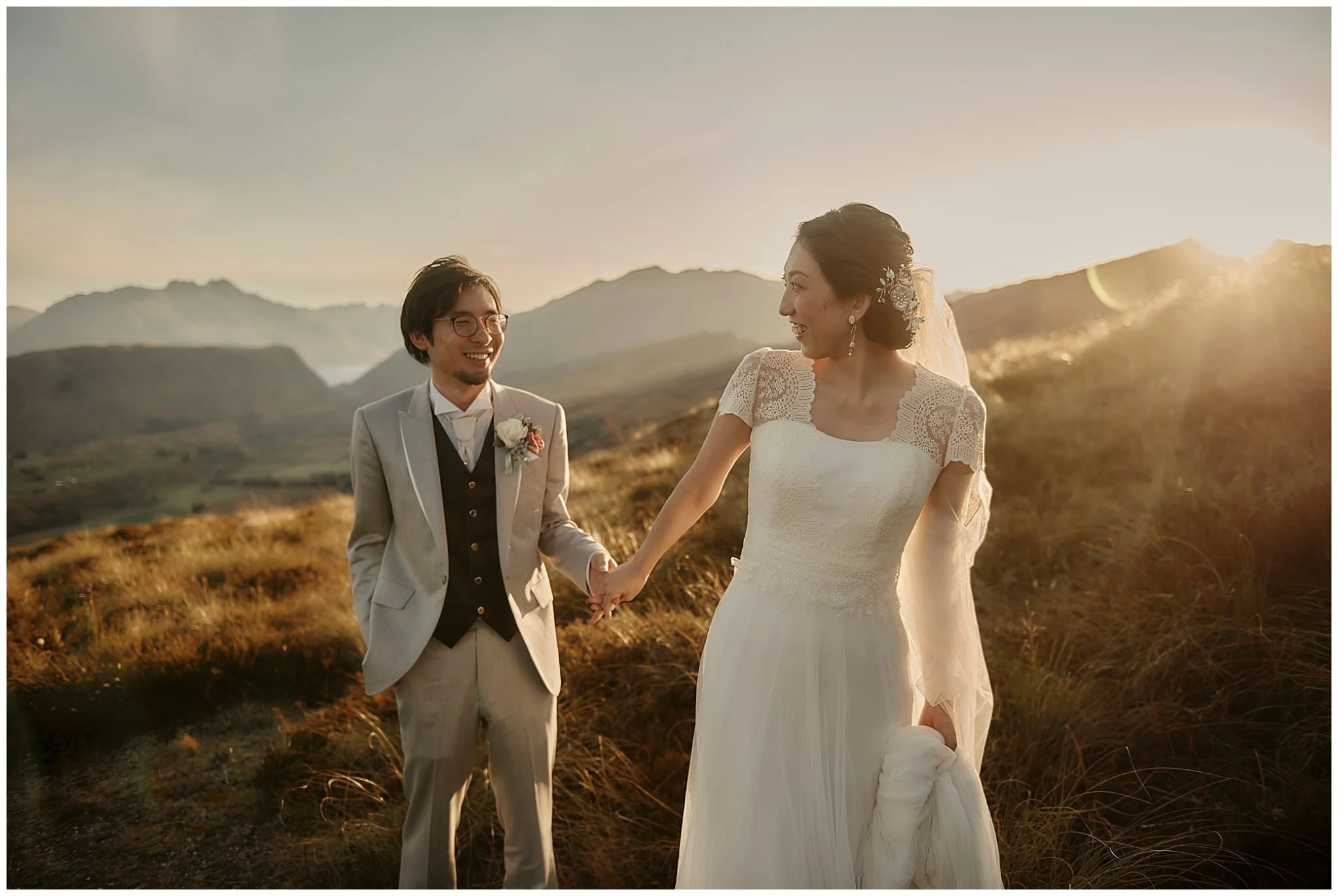 Christchurch Wedding Photographer. Destination Wedding, Elopement Wedding, Heli-Wedding, Pre-Wedding Shoot and Engagement Shoot in Christchurch, Tekapo, Mt Cook, Kaikoura and Queenstown