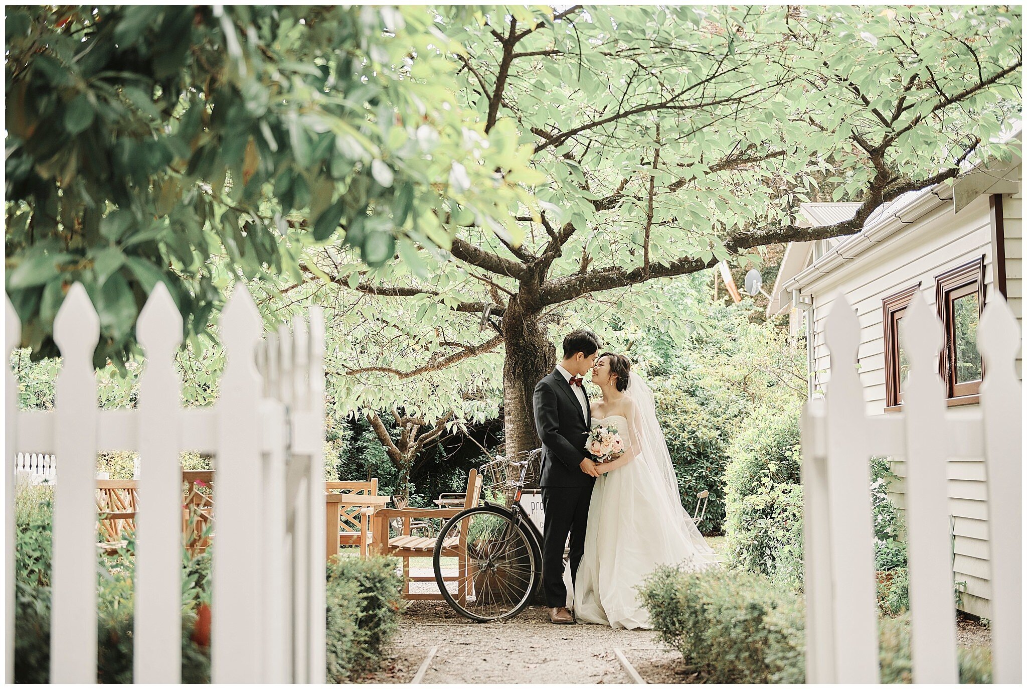 Christchurch Wedding Photographer. Destination Wedding, Elopement Wedding, Heli-Wedding, Pre-Wedding Shoot and Engagement Shoot in Christchurch, Tekapo, Mt Cook, Kaikoura and Queenstown